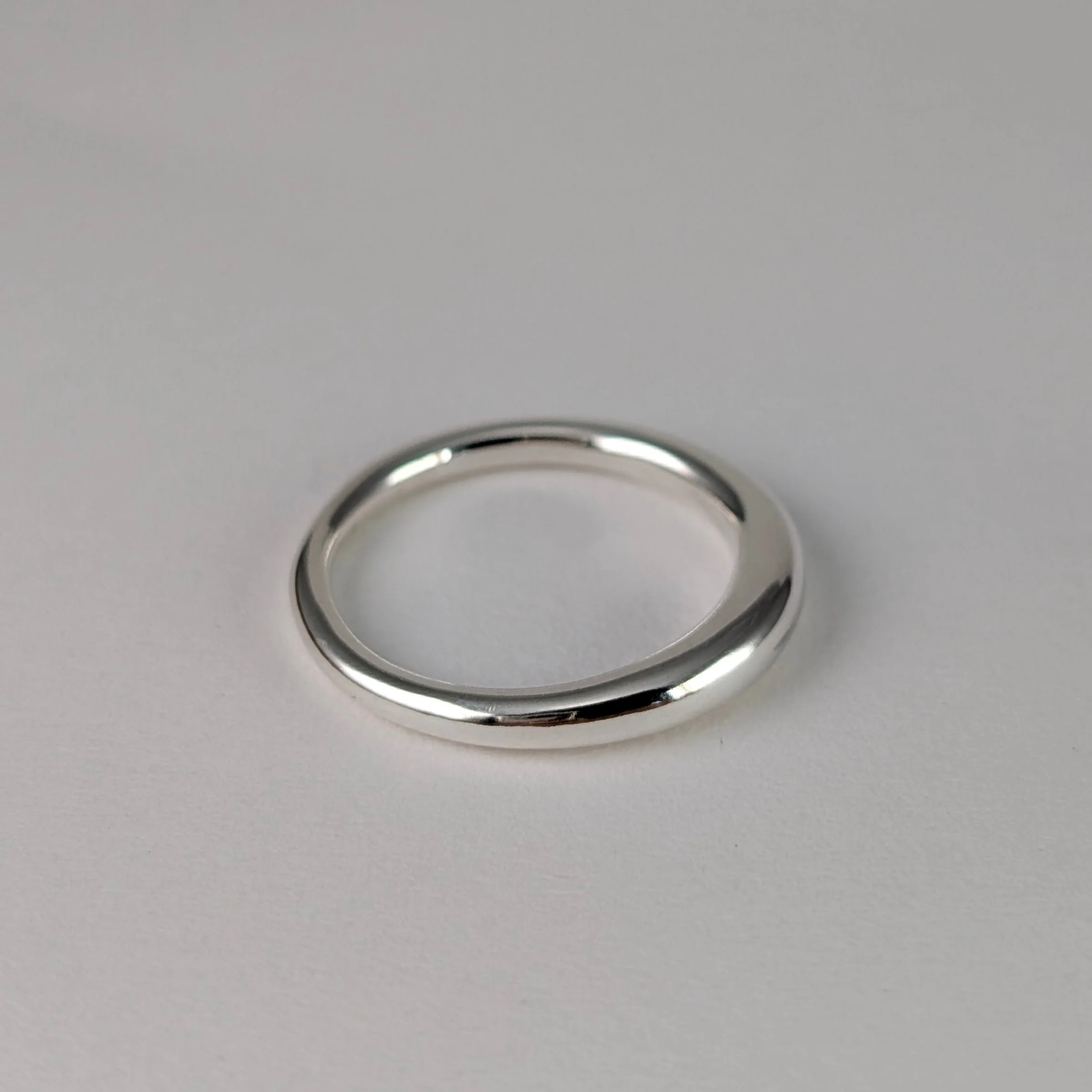 Graduated crescent ring v1.jpg