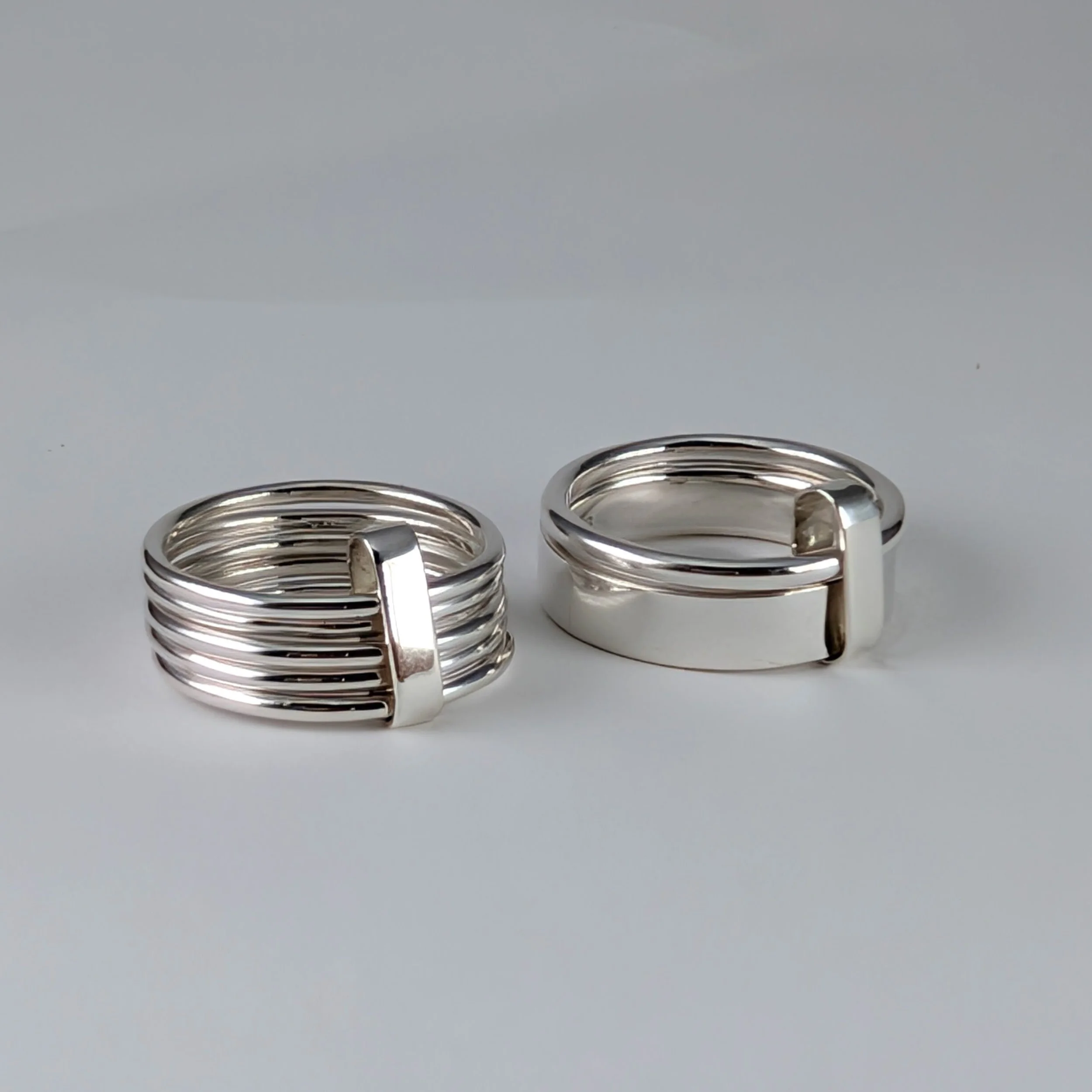 Connected rings wide and thin and five thin v1.jpg