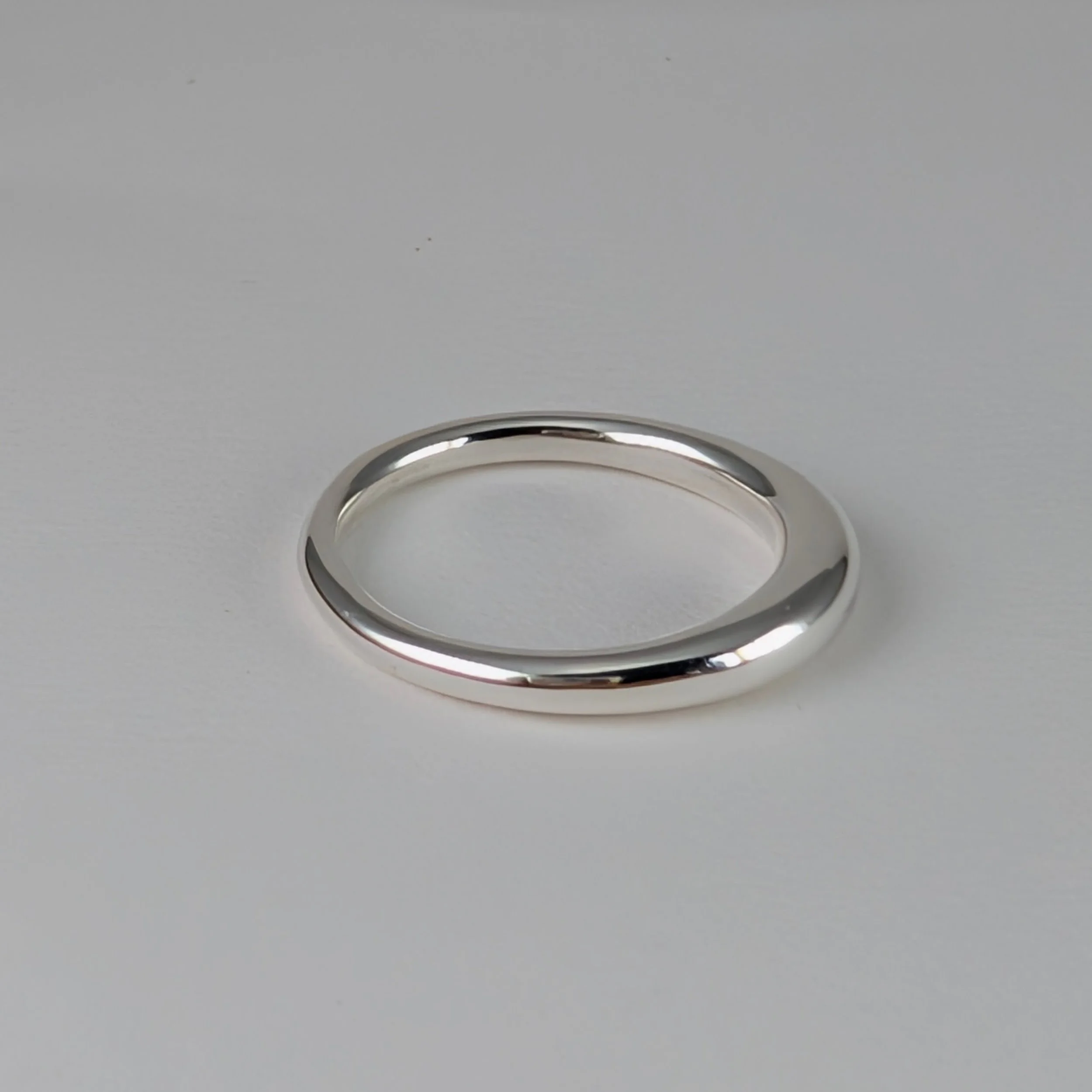 Graduated crescent ring v2.jpg