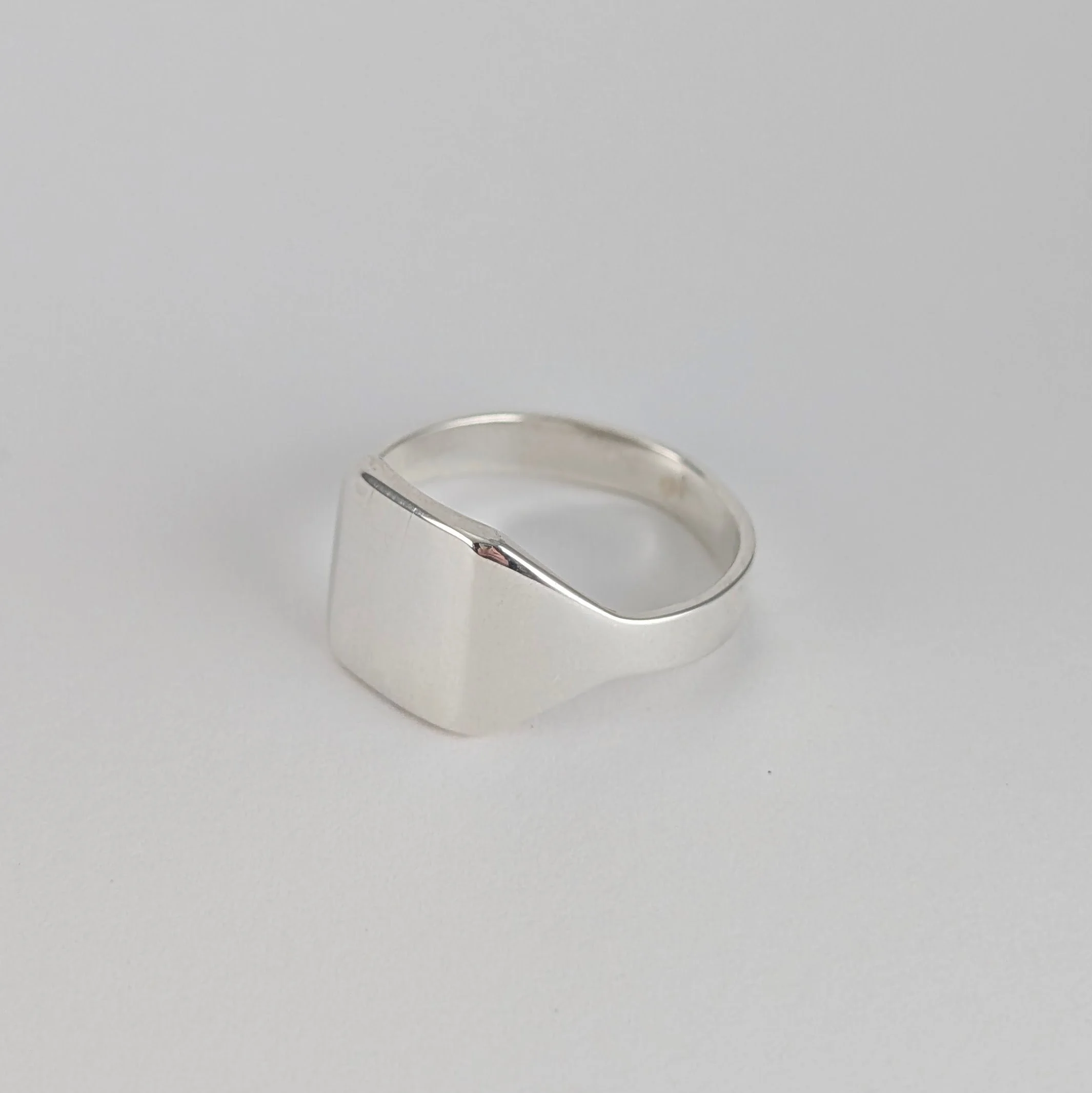 Square signet ring