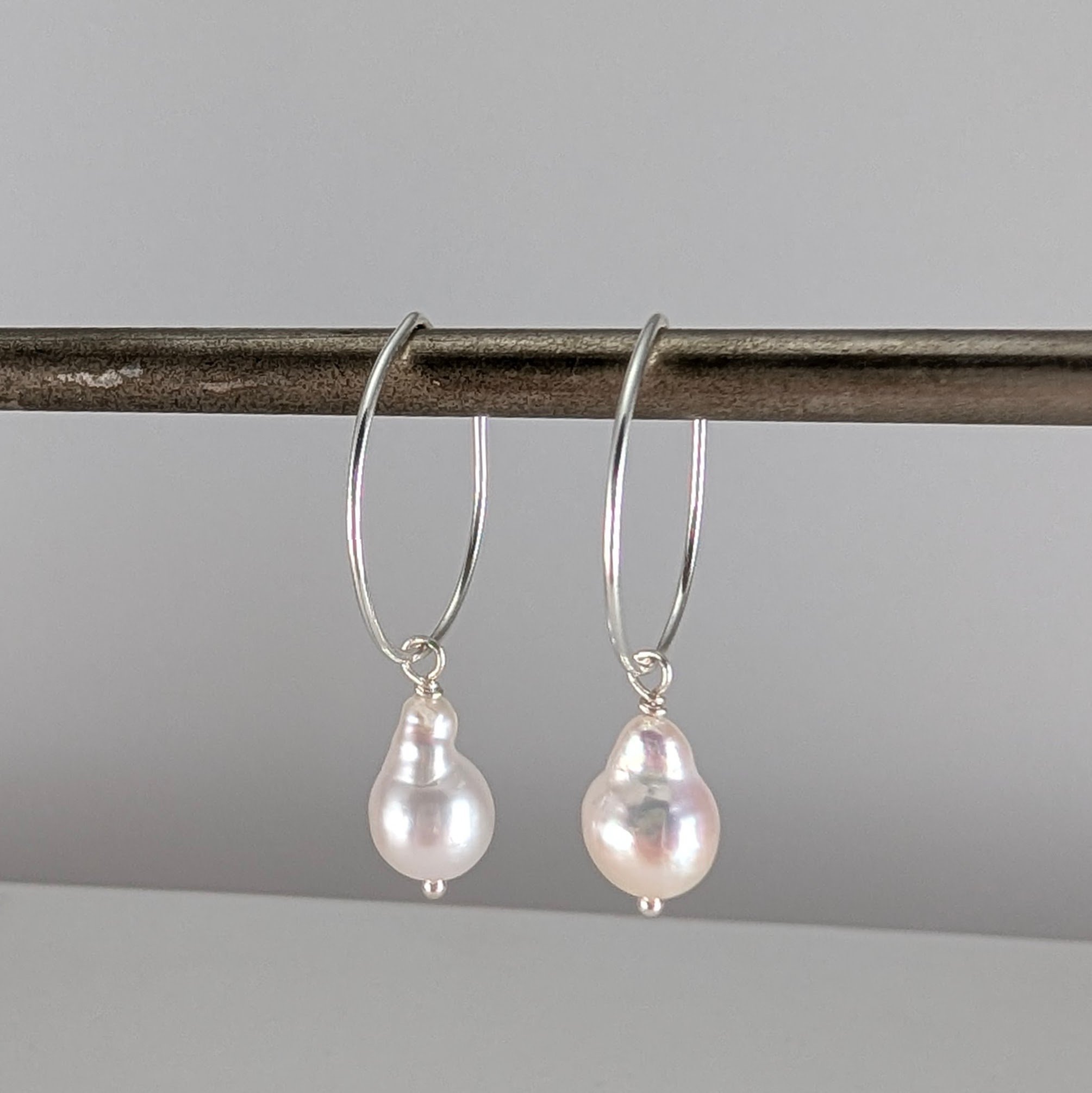 Short-hoop-baroque-pearls-v1.jpg