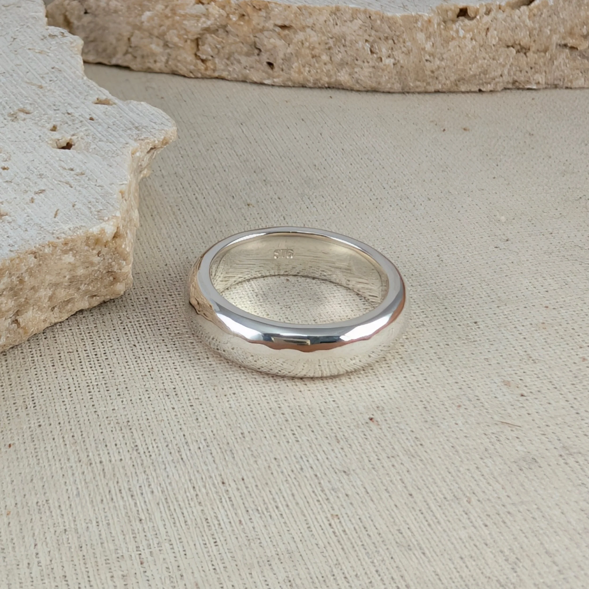 Half round ring with hammered texture v5.jpg