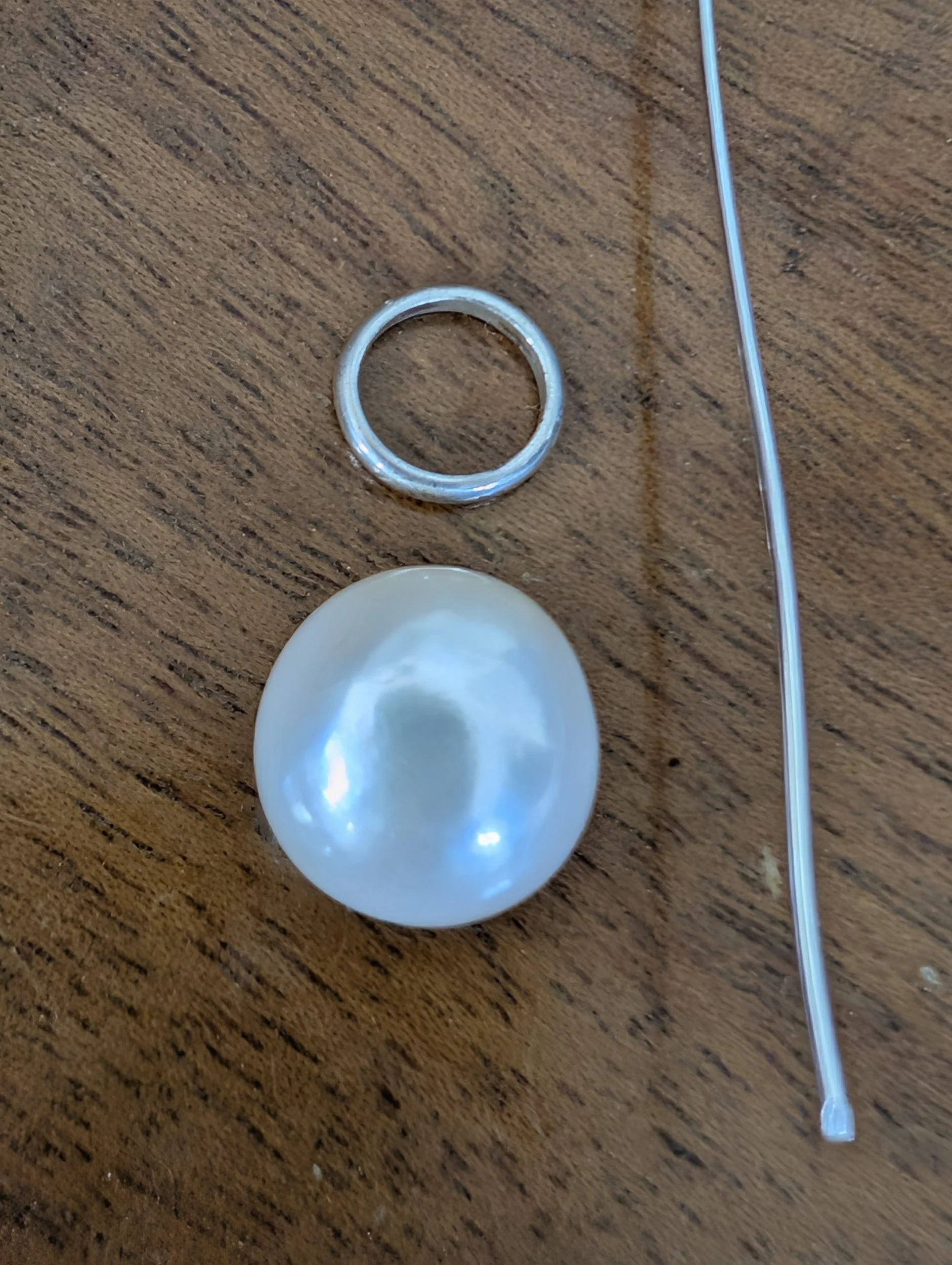 Pearl pendant for Cameron
