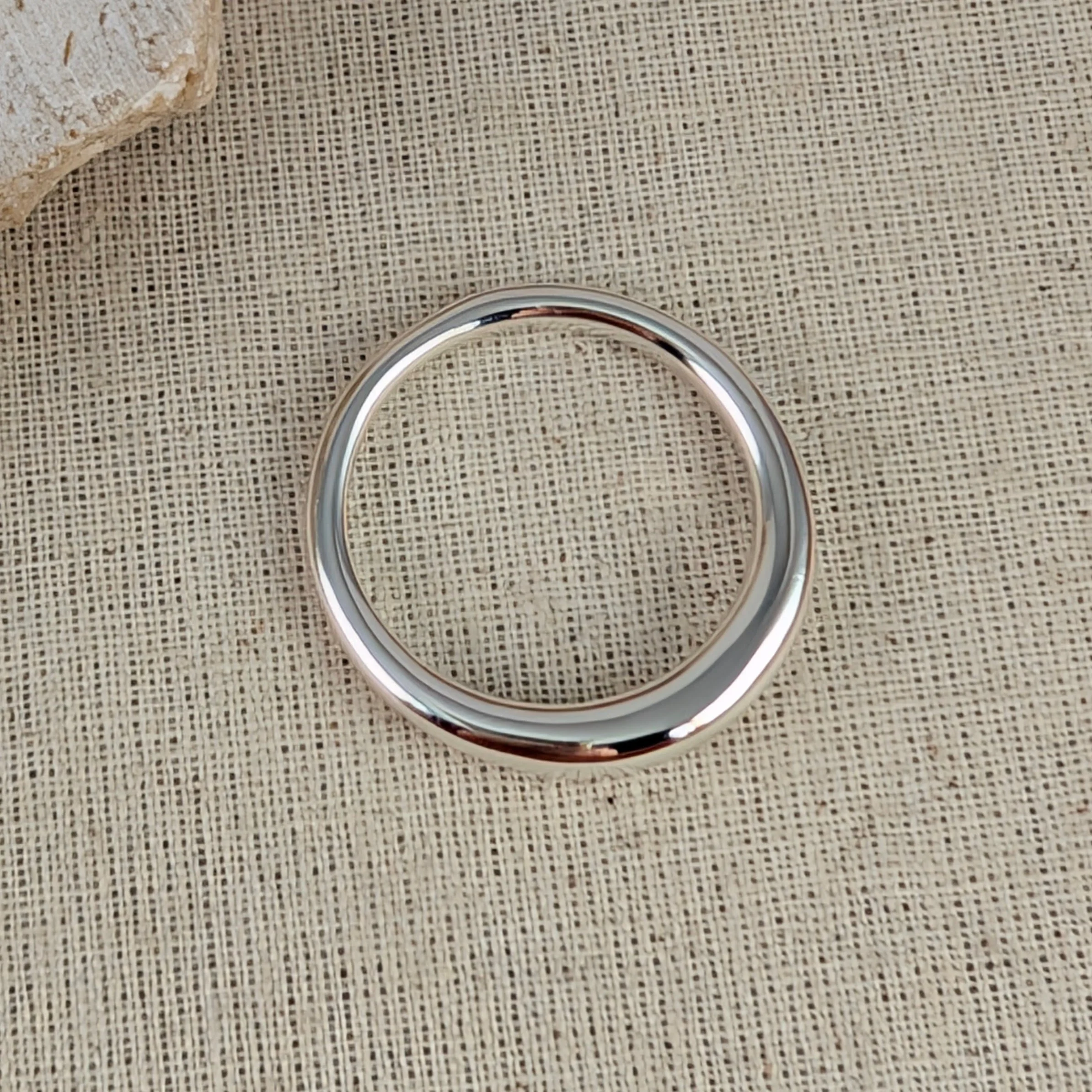 Graduated crescent ring v5.jpg