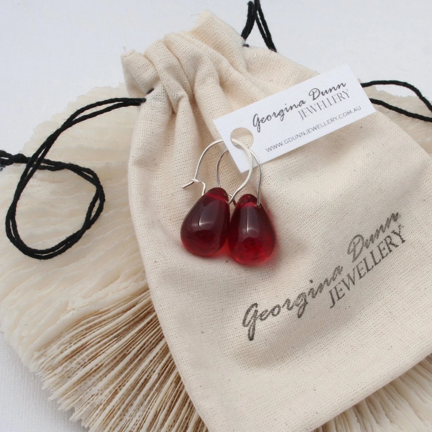 Red+teardrop+earrings+on+bag+%281%29.jpg