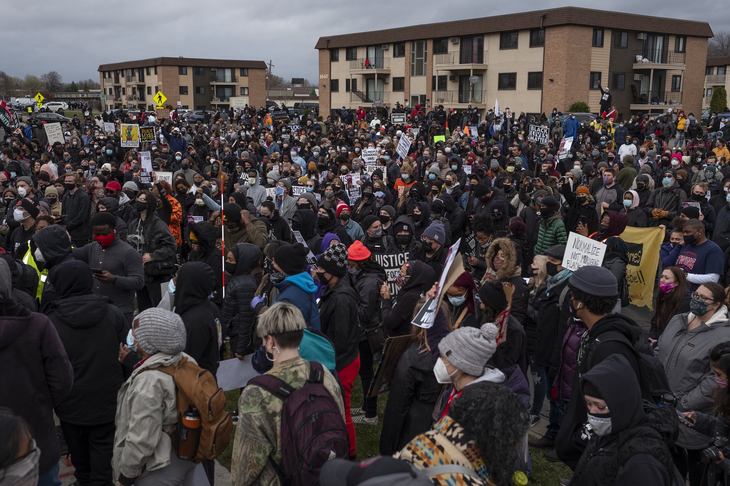  Hundreds of protesters gather near the Brooklyn Center Police Department on Monday, April 12th for the second consecutive day in response to the police killing of Daunte Wright. Clashes between protesters and militarized police went on for several h