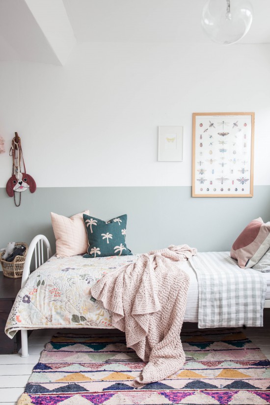 You HAVE to check out the full tour of this gorgeous girl's room that Holly created over on Avenue Lifestyle ! Styling + photography by Holly Marder