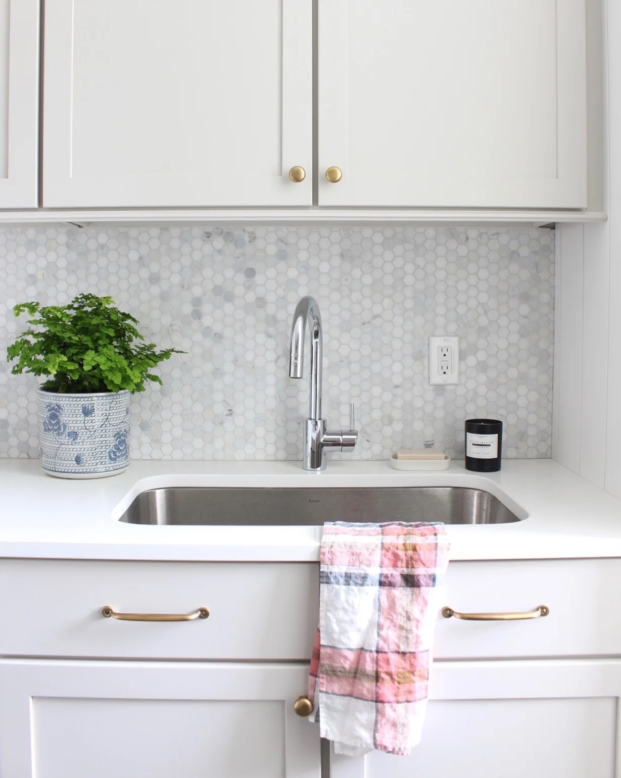 Laundry sink.jpg