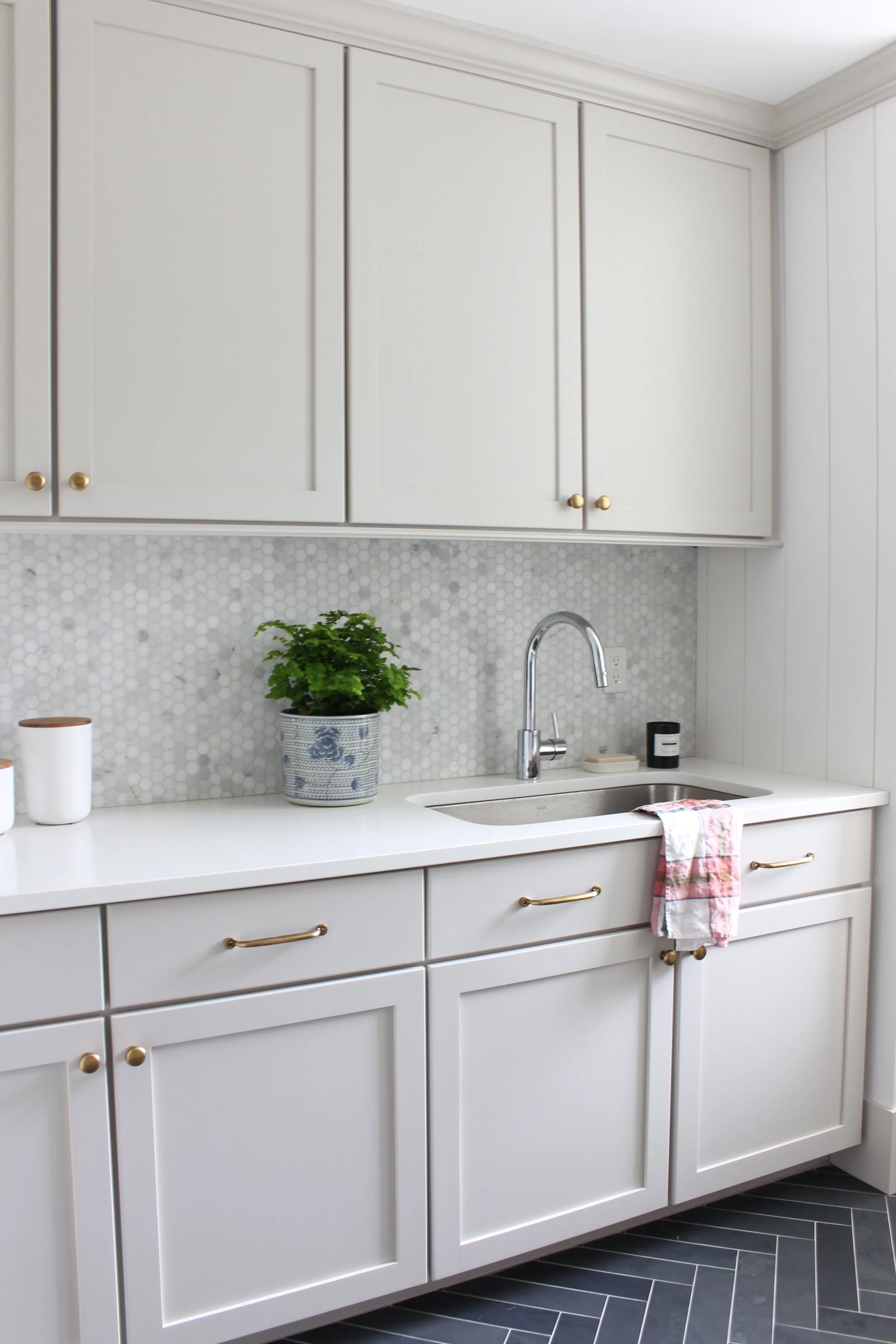 Laundry cabinetry 2.jpg