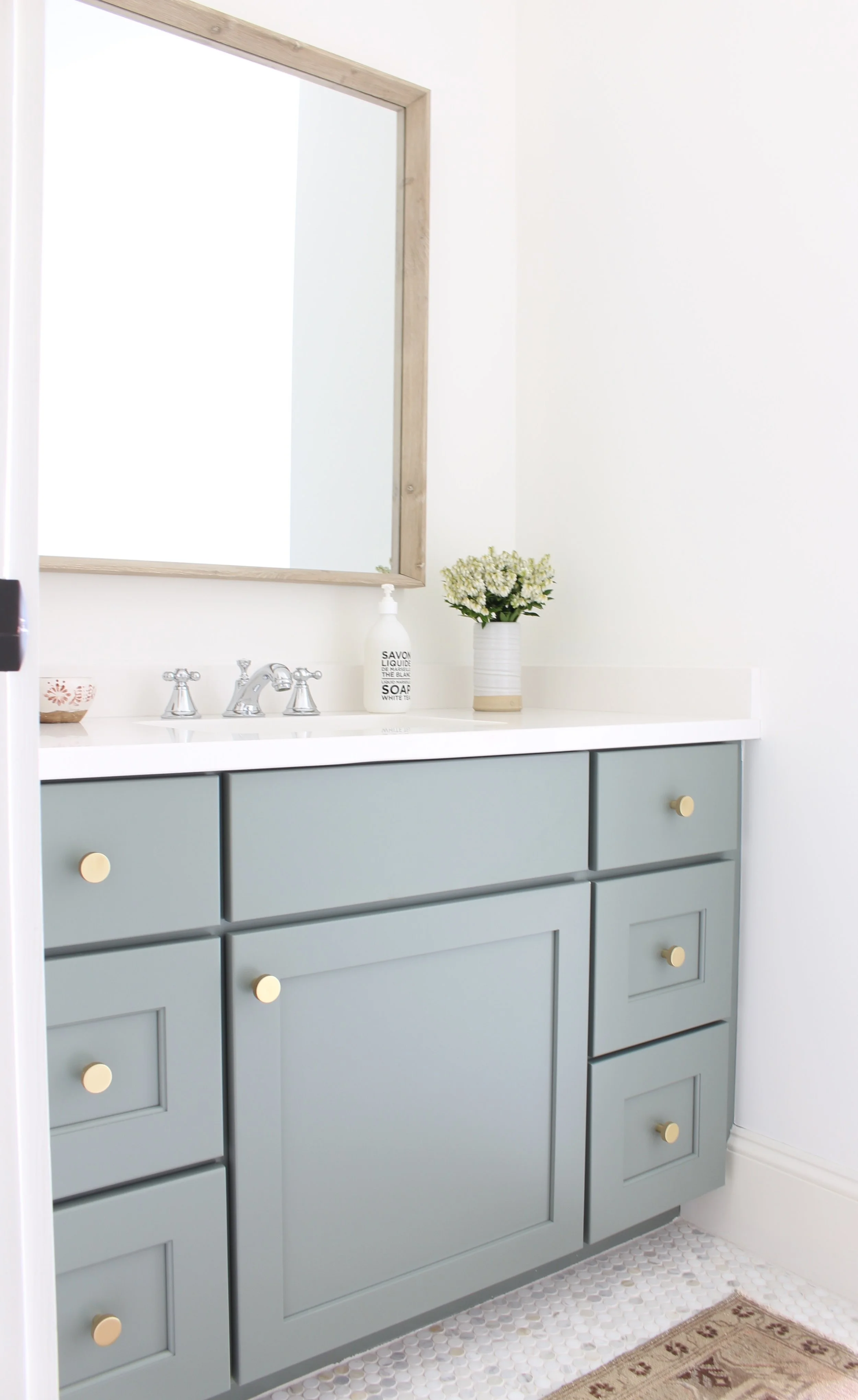 Hall bath 1.jpg