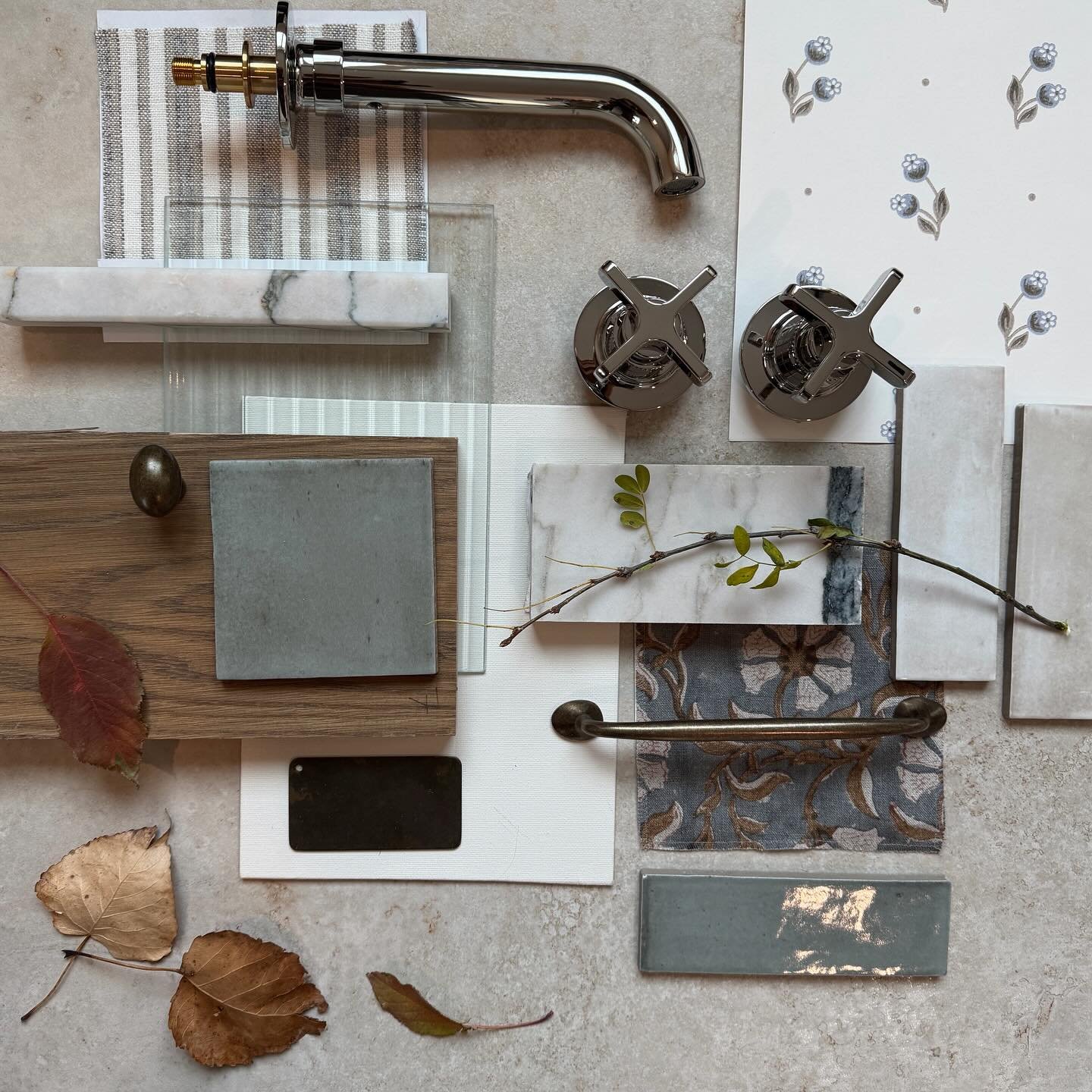 F L A T L A Y - F R I D A Y // introducing our #FDsagemeadow project 🌱 
⠀⠀⠀⠀⠀⠀⠀⠀⠀
We&rsquo;ve been quietly working away on this new build with @lav_builds and can&rsquo;t wait to see these materials come to life.  The house is at drywall now so it&r