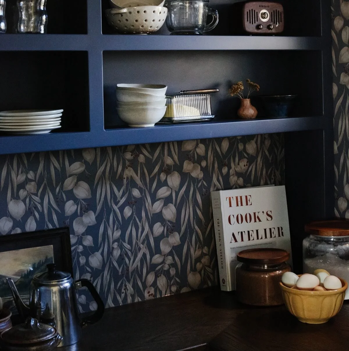 Re-working the layout of the kitchen meant that we created room for a small walk-in pantry in the corner of the kitchen.  A bold colour choice and some beautiful wallpaper make this room such a lovely space to be in and out of every day. 
⠀⠀⠀⠀⠀⠀⠀⠀⠀
E