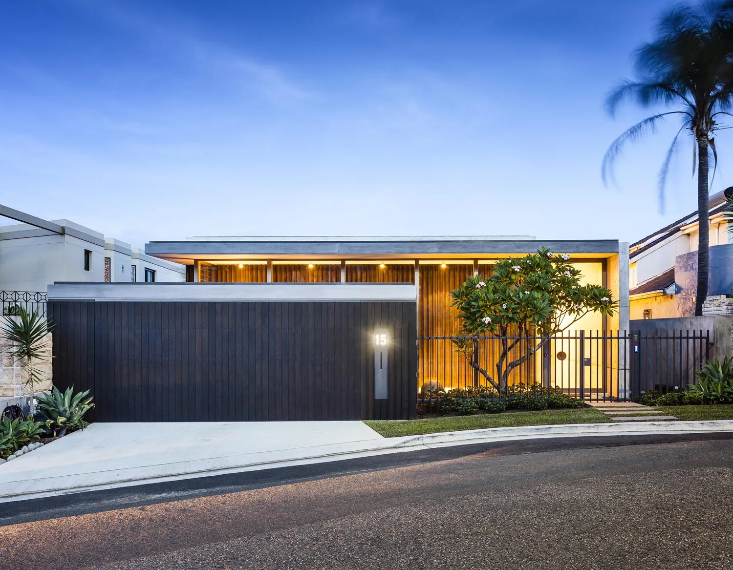 Madeleine_blanchfield_architect-thumbnail, 03 gordons bay residence photo by robert walsh.jpg