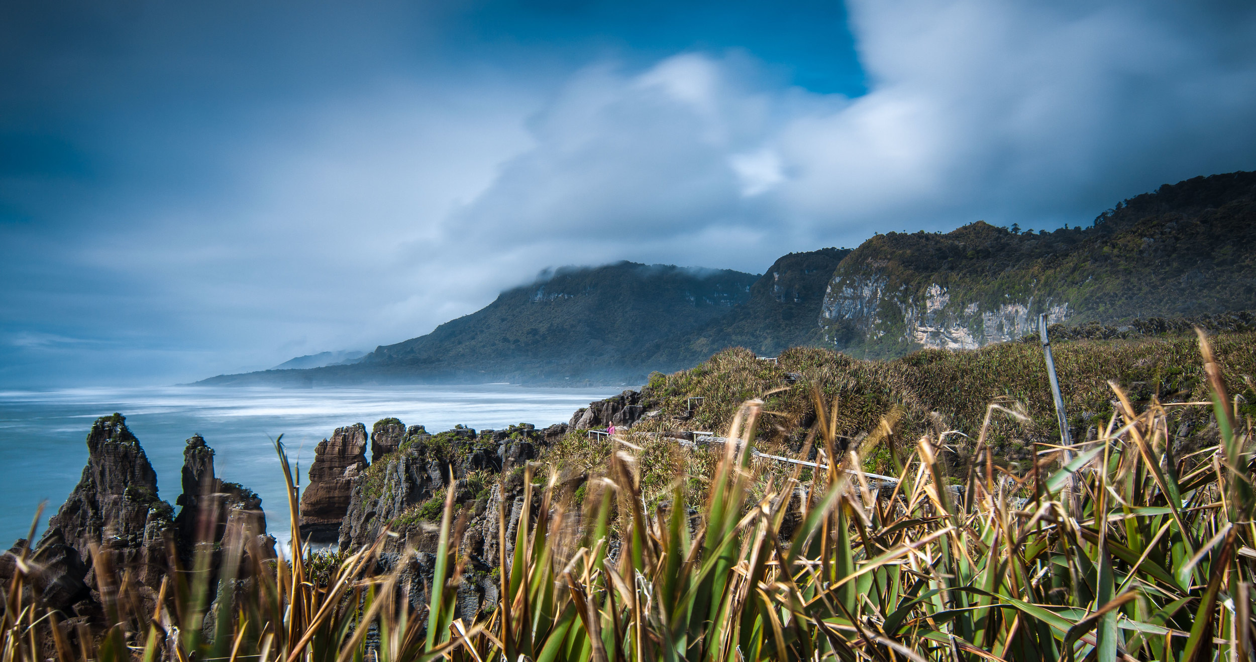 Pancake-Rocks-Slow-01.jpg