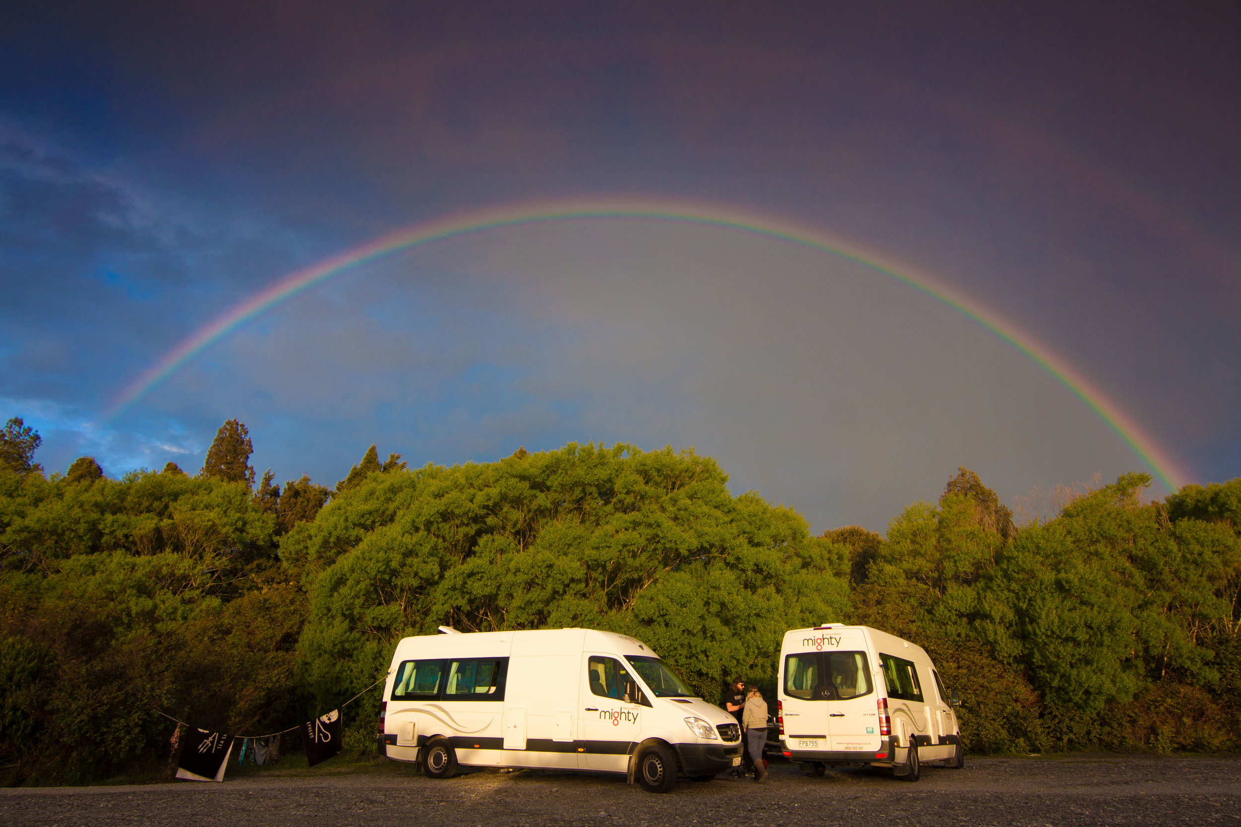 Oneone-Road-Harihari-Van-Rainbow-01.jpg