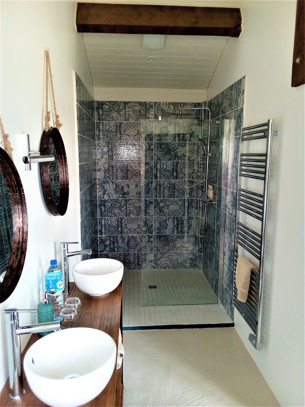 barn bath - Copy.jpg