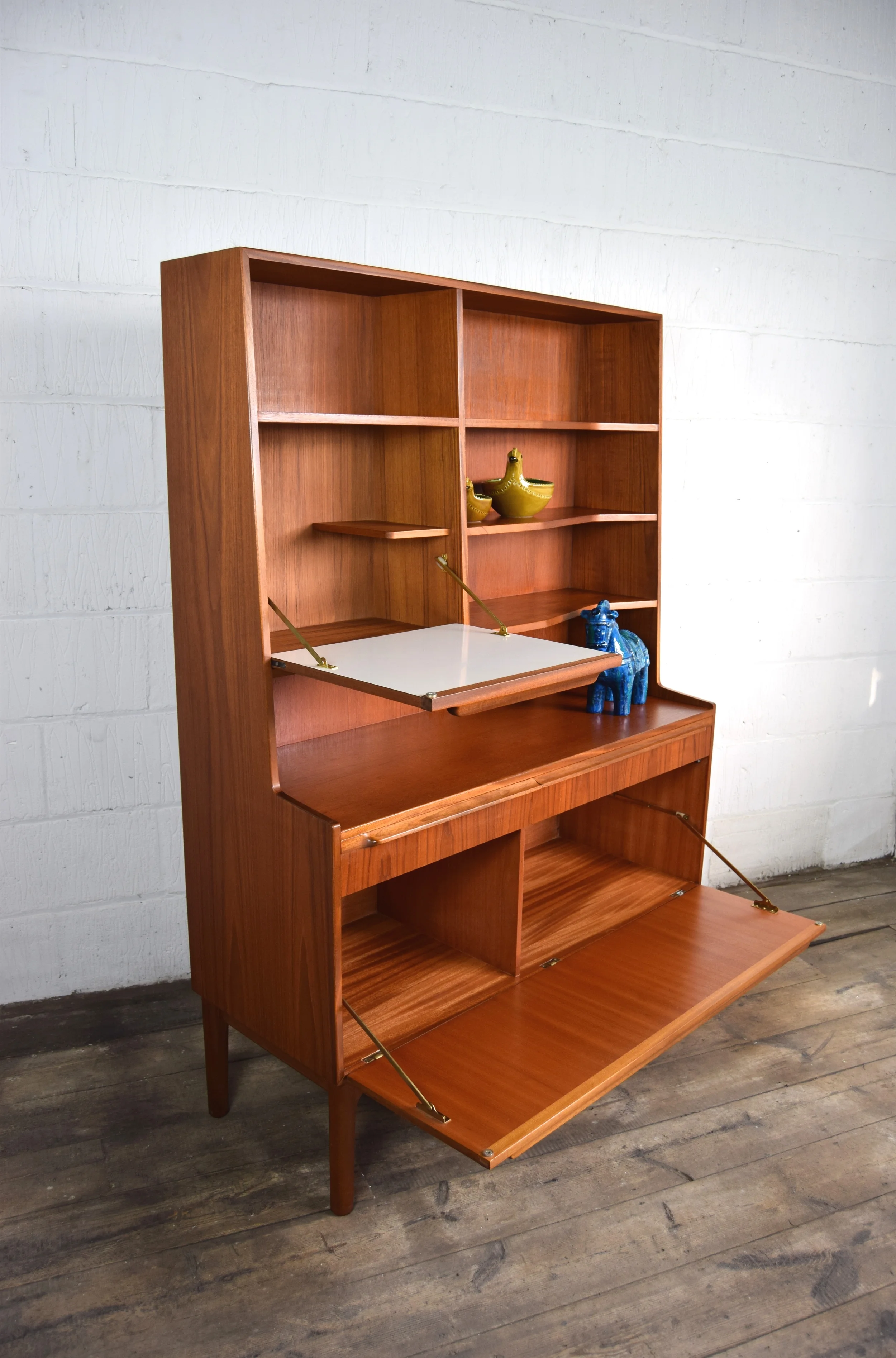 McIntosh upright sideboard 3.jpg