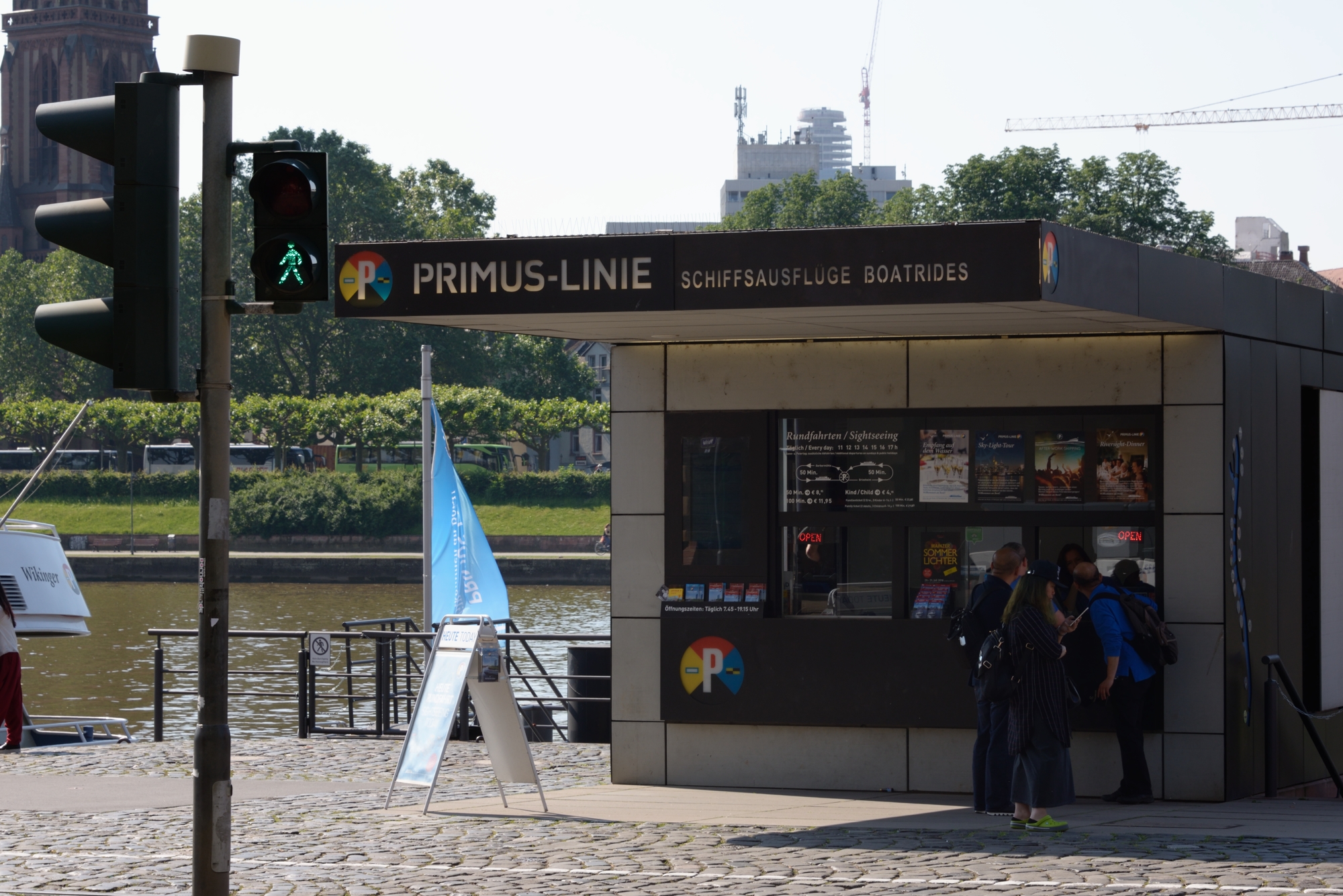 Primus Line kiosk, by the Eiserner Steg
