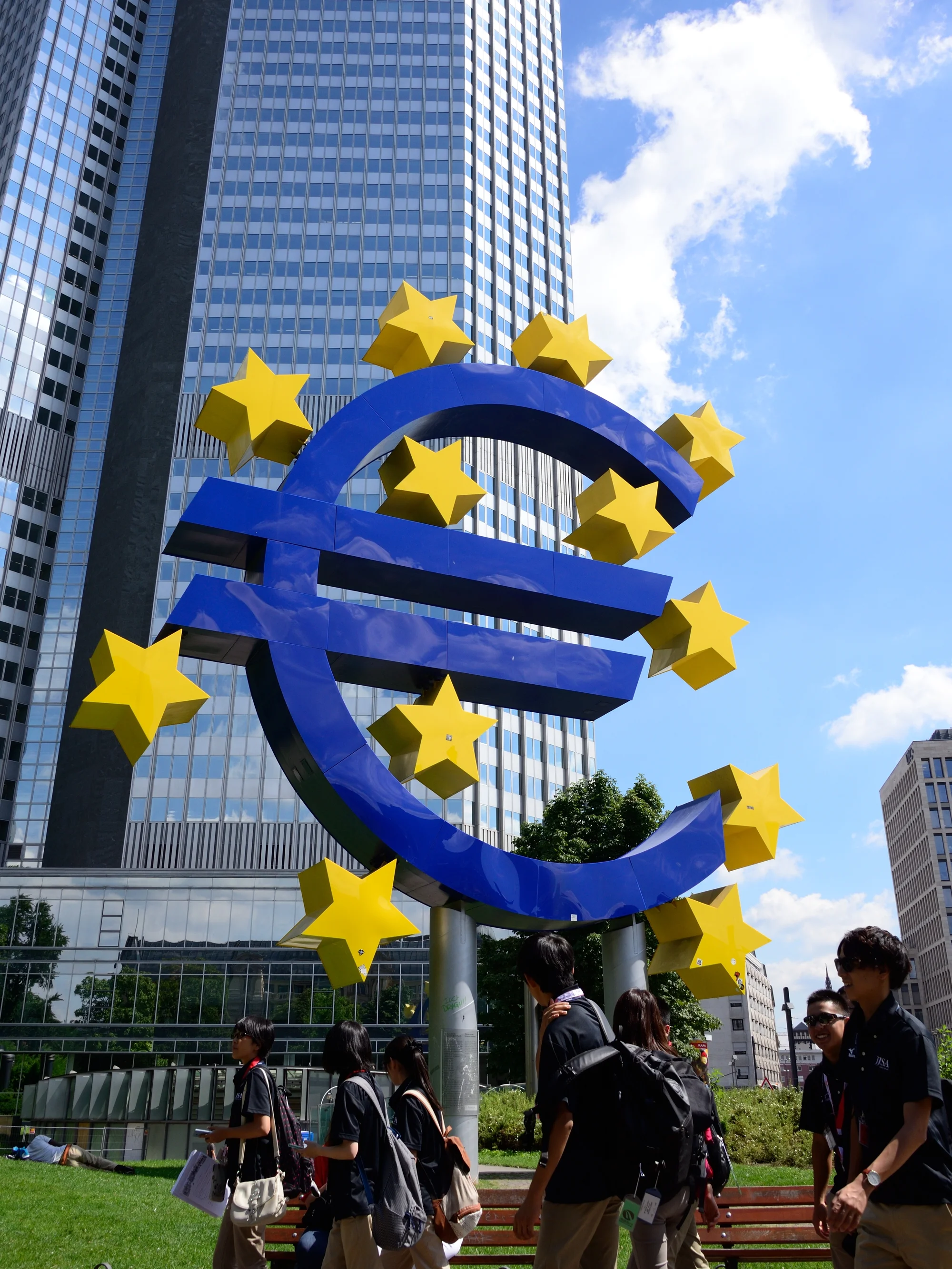 Euro Sign by the former ECB headquarters, at Willy-Brandt Platz (Gallusanlage)