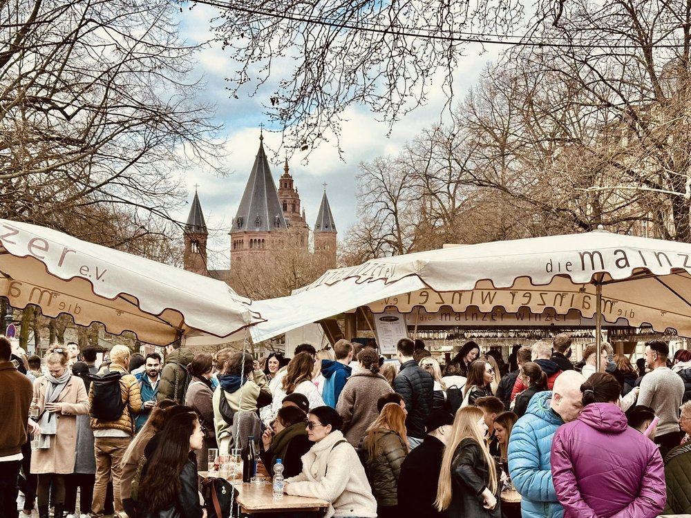 Fischtorplatz Weinfrühstück