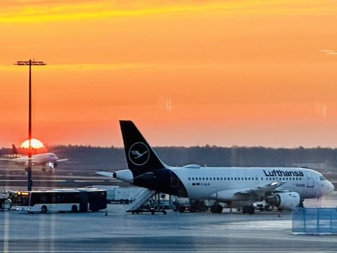 From Frankfurt (FRA) airport into Frankfurt city