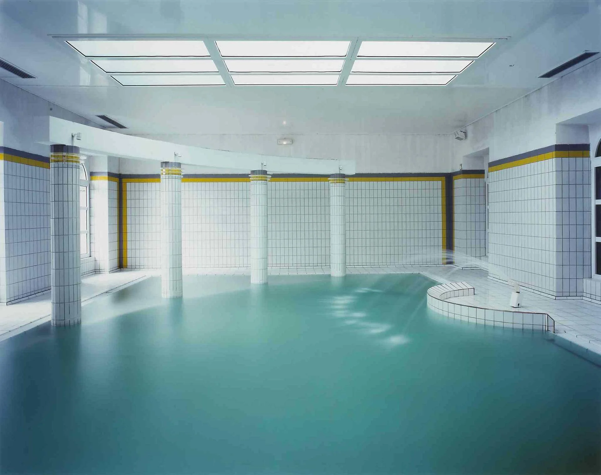 Spa, 1999, 80.6 x 102.1 cm