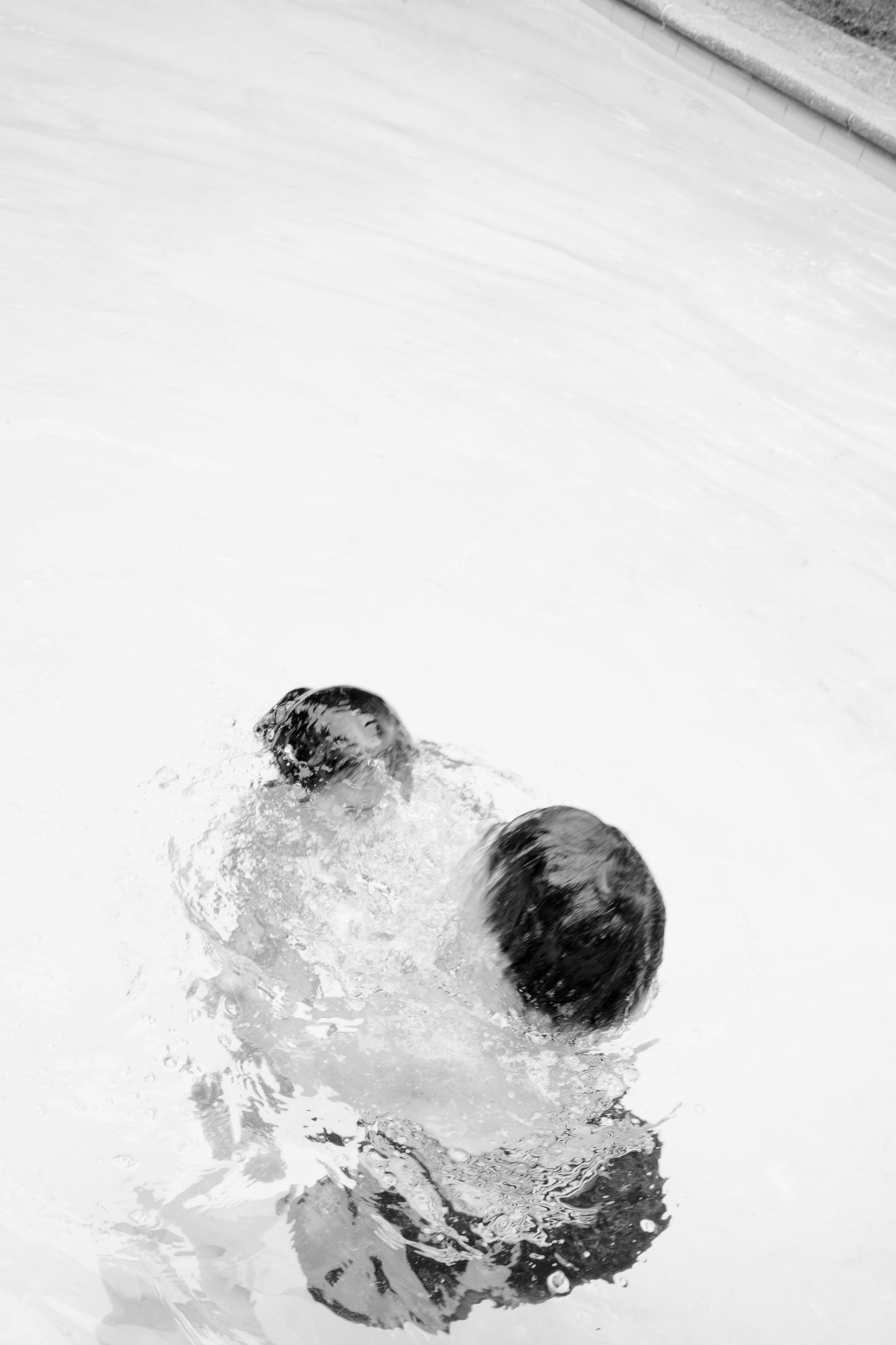 Marta & Vera in Swimming Pool Mamaroneck -1_1.jpg