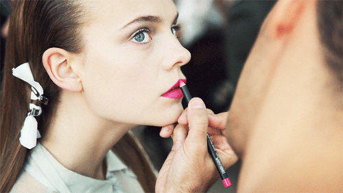 5-the-lips-cinemagraph.gif