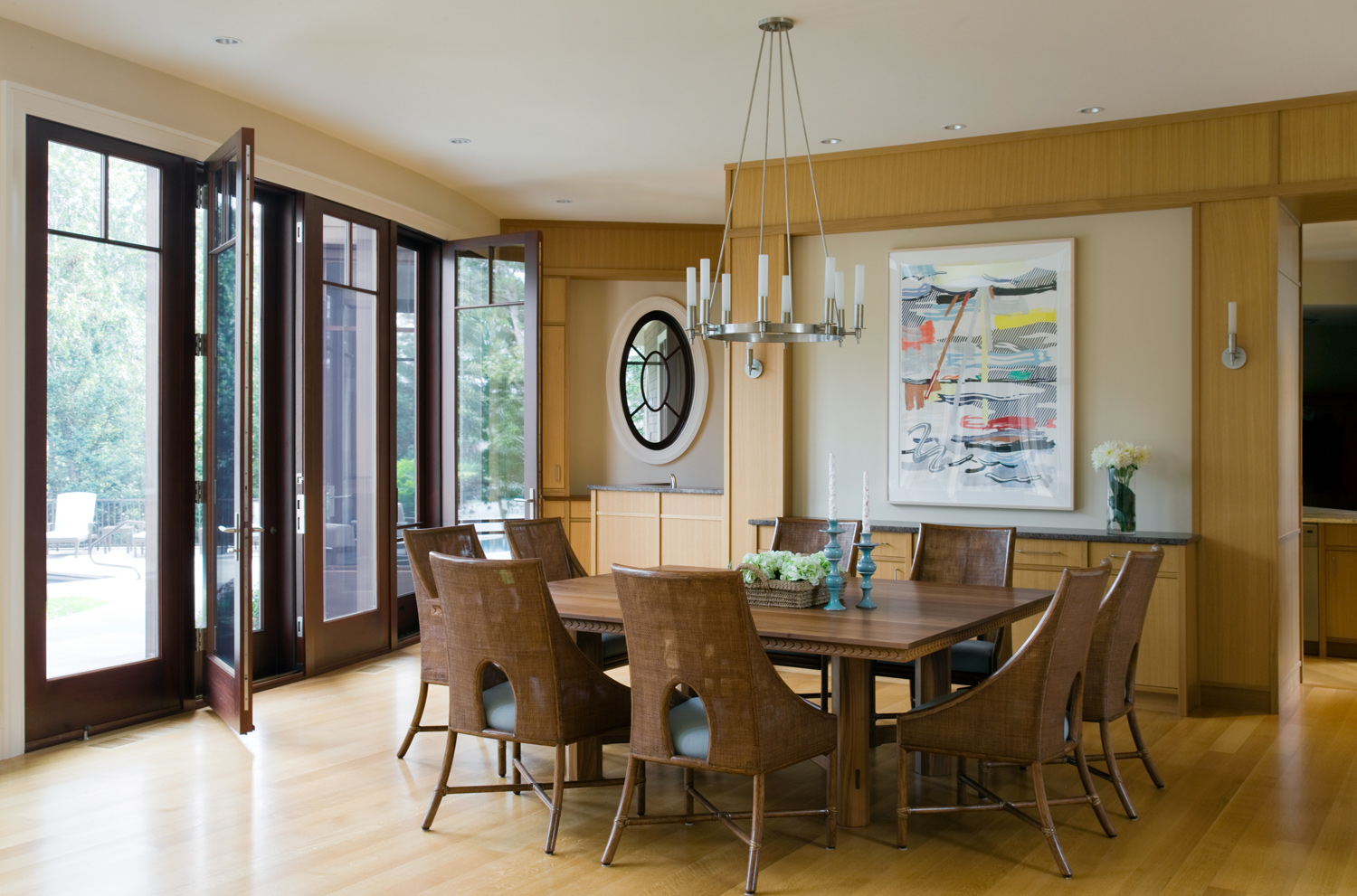 Cape_Cod_Doreve_dining_room.jpg