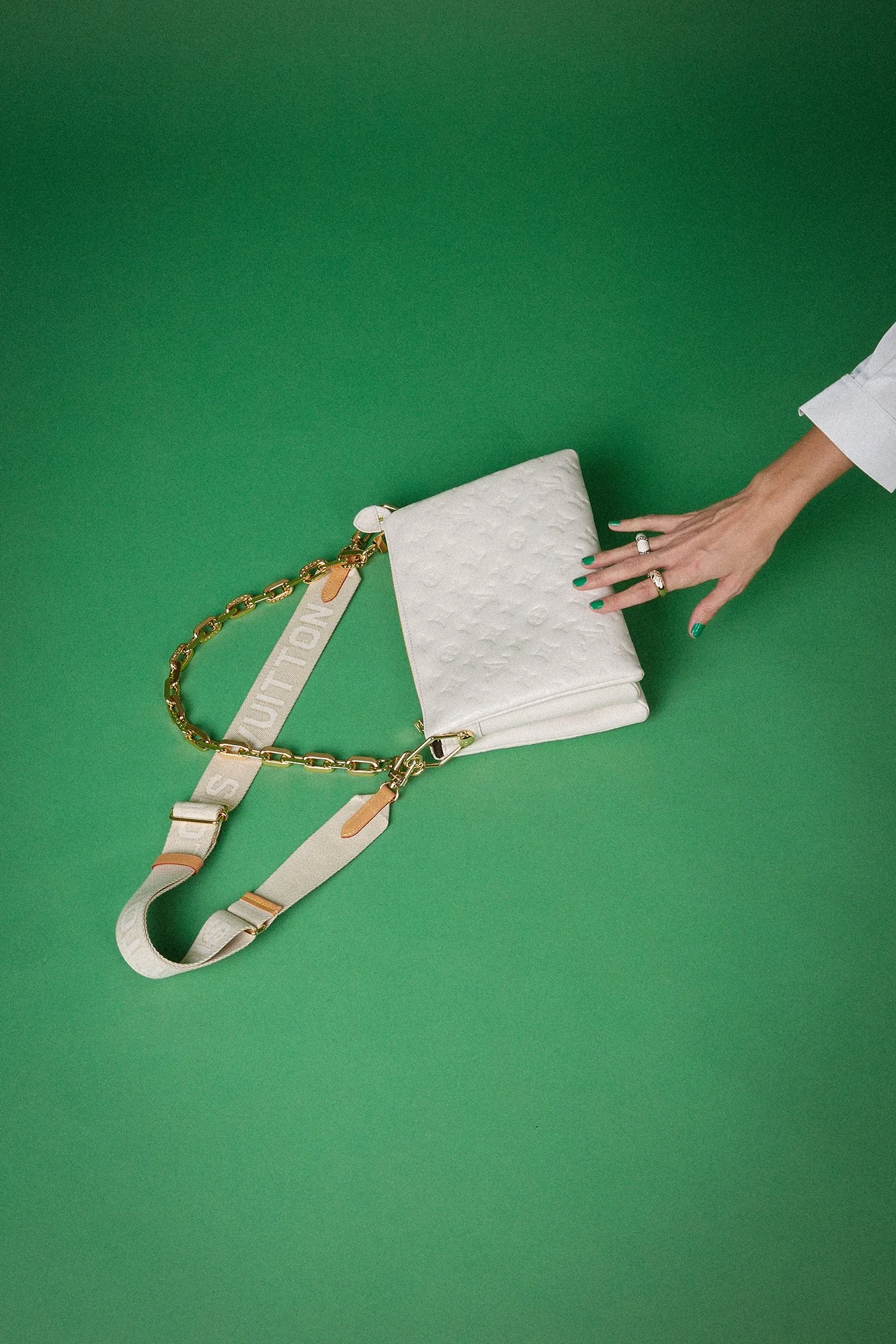 Candela_LV_Bag_6480_low.jpg