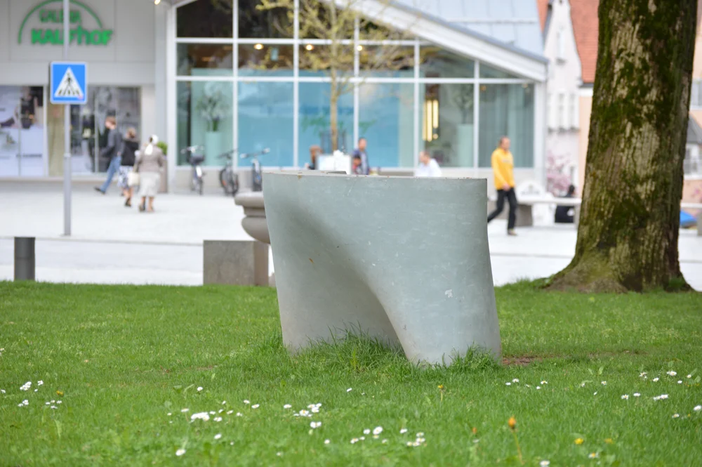 2014 Kunst öffentlicher Raum Platzgestaltung allgäuer Kunstausstellung Kempten regenleitenstr kaufbeuren2-11.jpg
