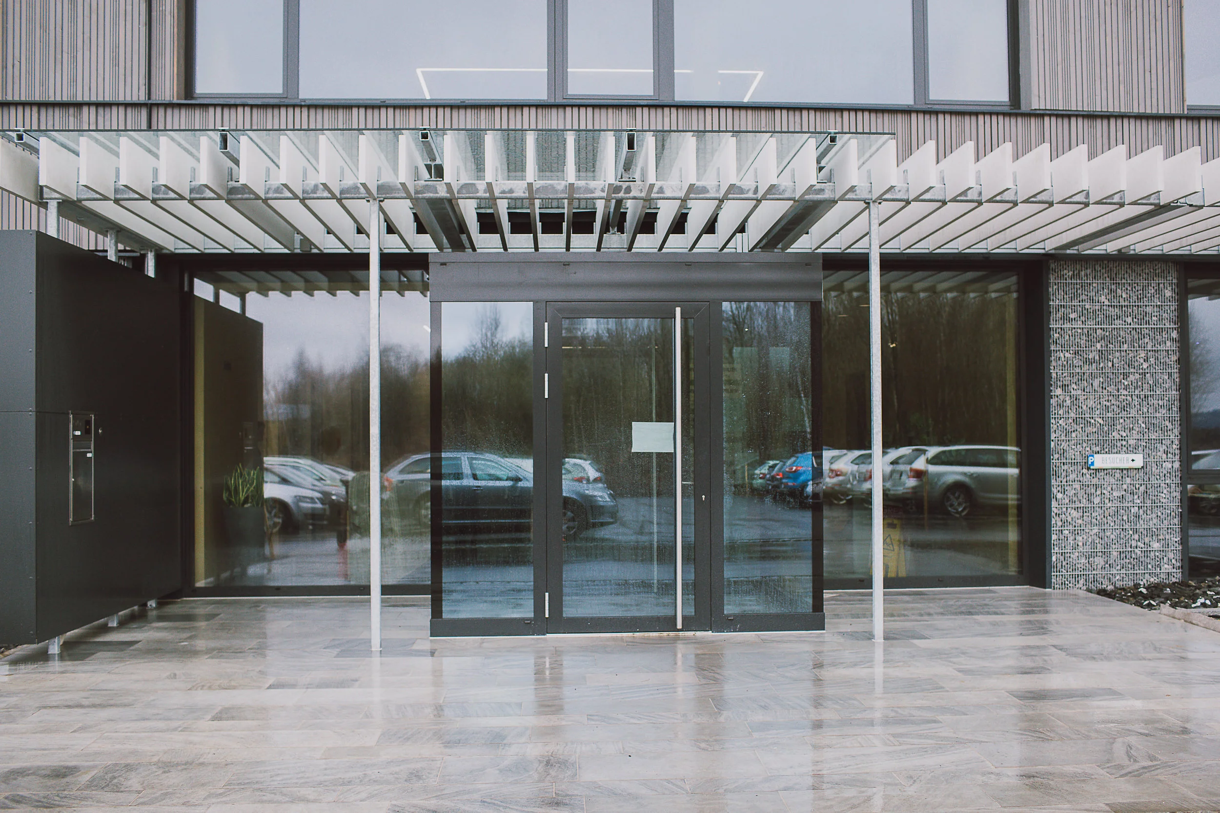 Steinmetzwerkstatt Schlienz | Bau| Headquarter Geiger Kempten