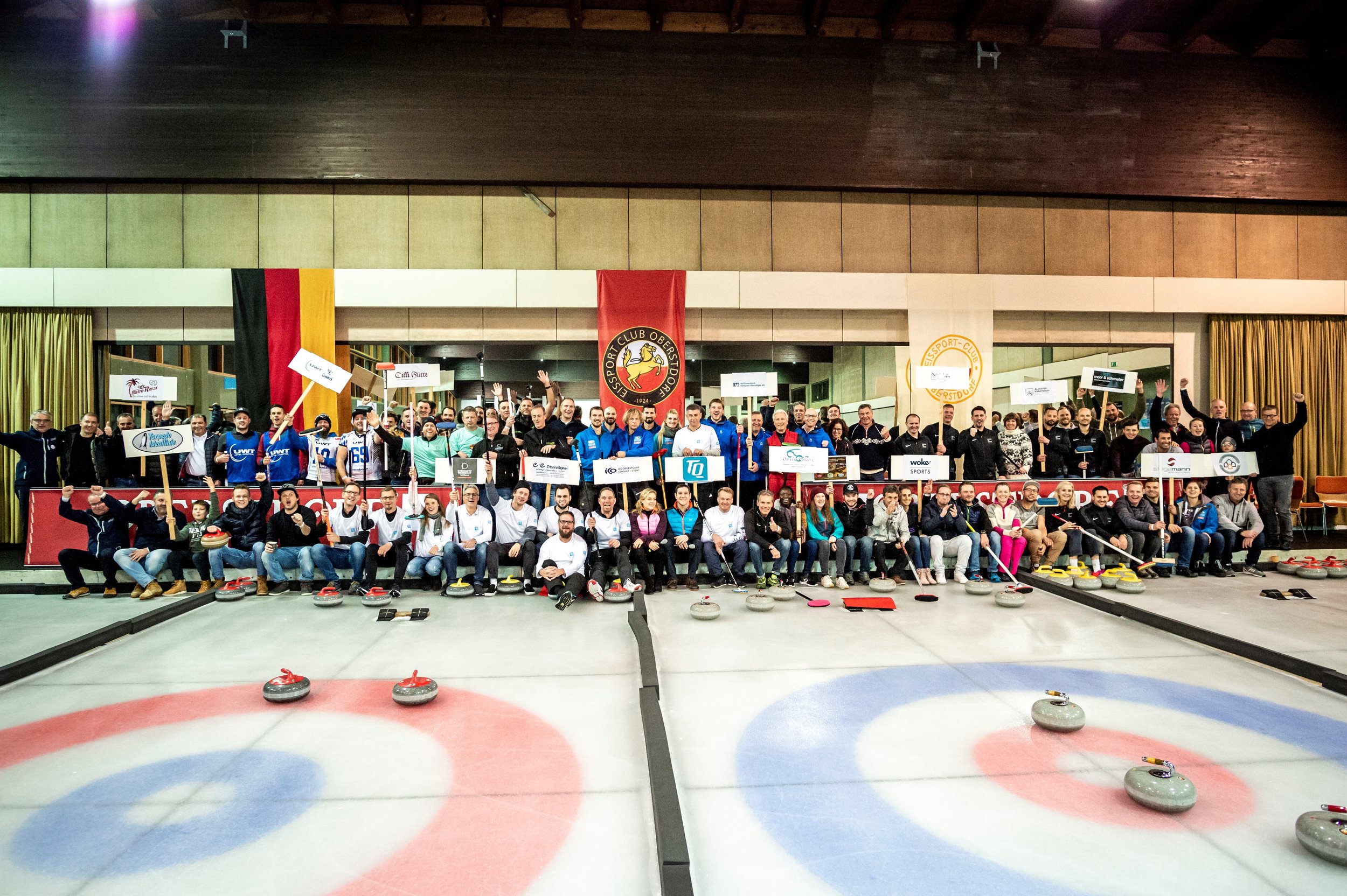 Manschaften Promi Charity Curling 2018 Oberstdorf.jpg