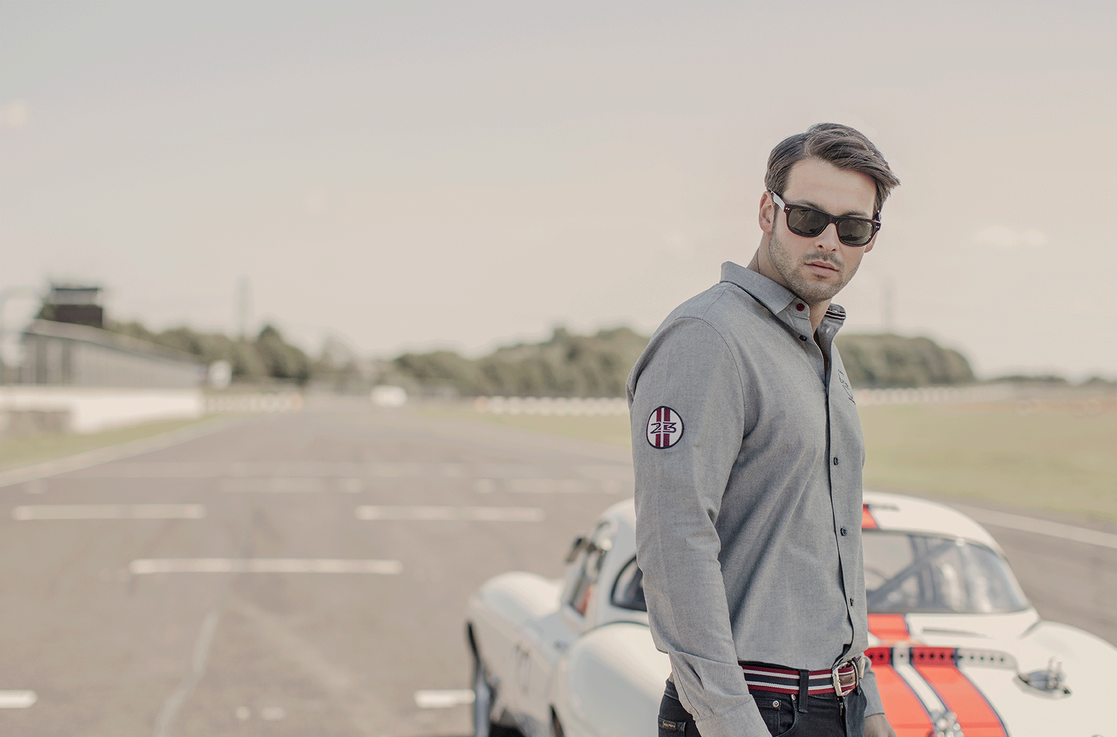 JLR-3.gif
