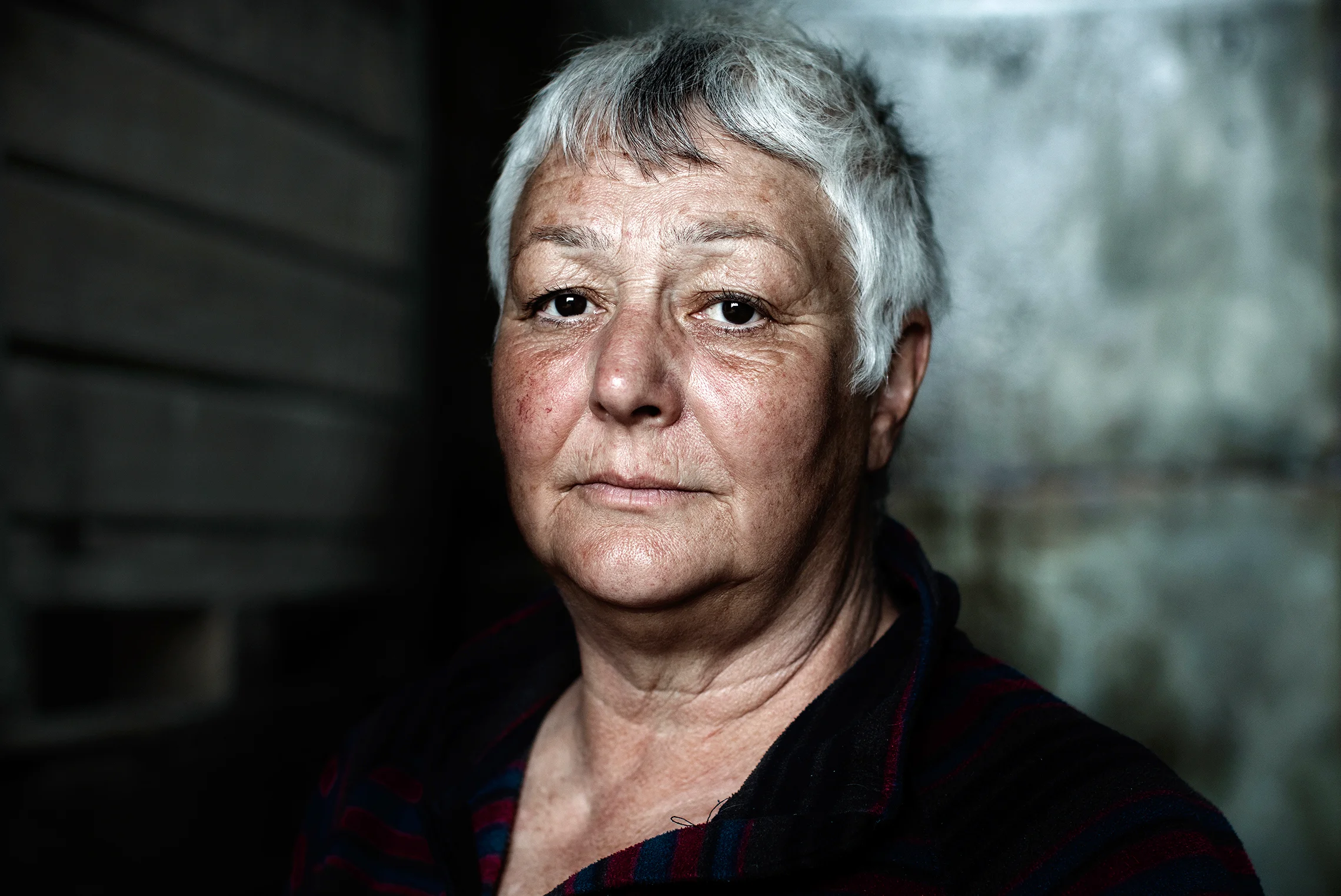 apple-worker-portrait.jpg