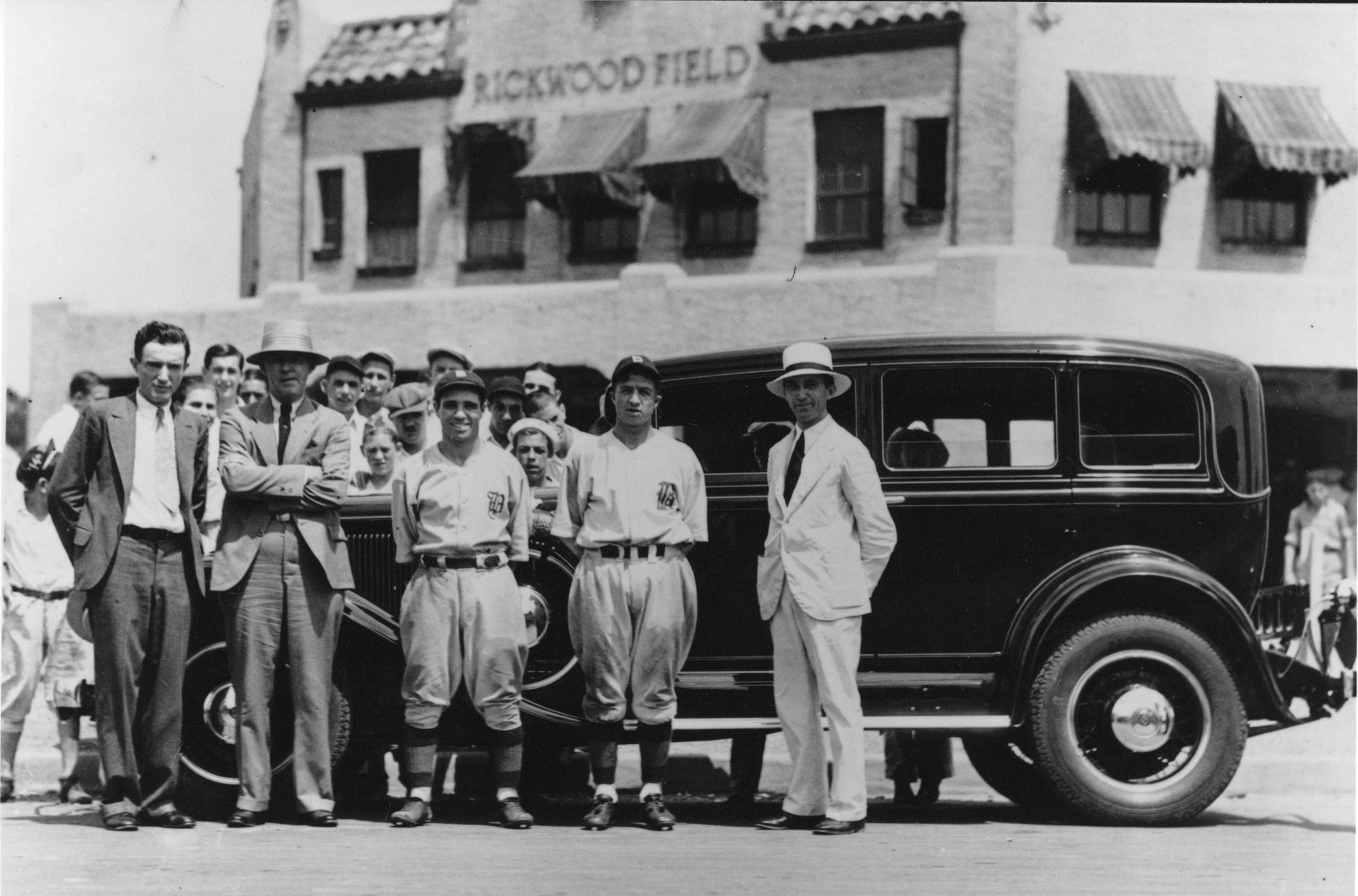 Barons ballplayers and fans pose in front of Rickwood’s distinctive entrance, 1930. (Chuck Stewart)