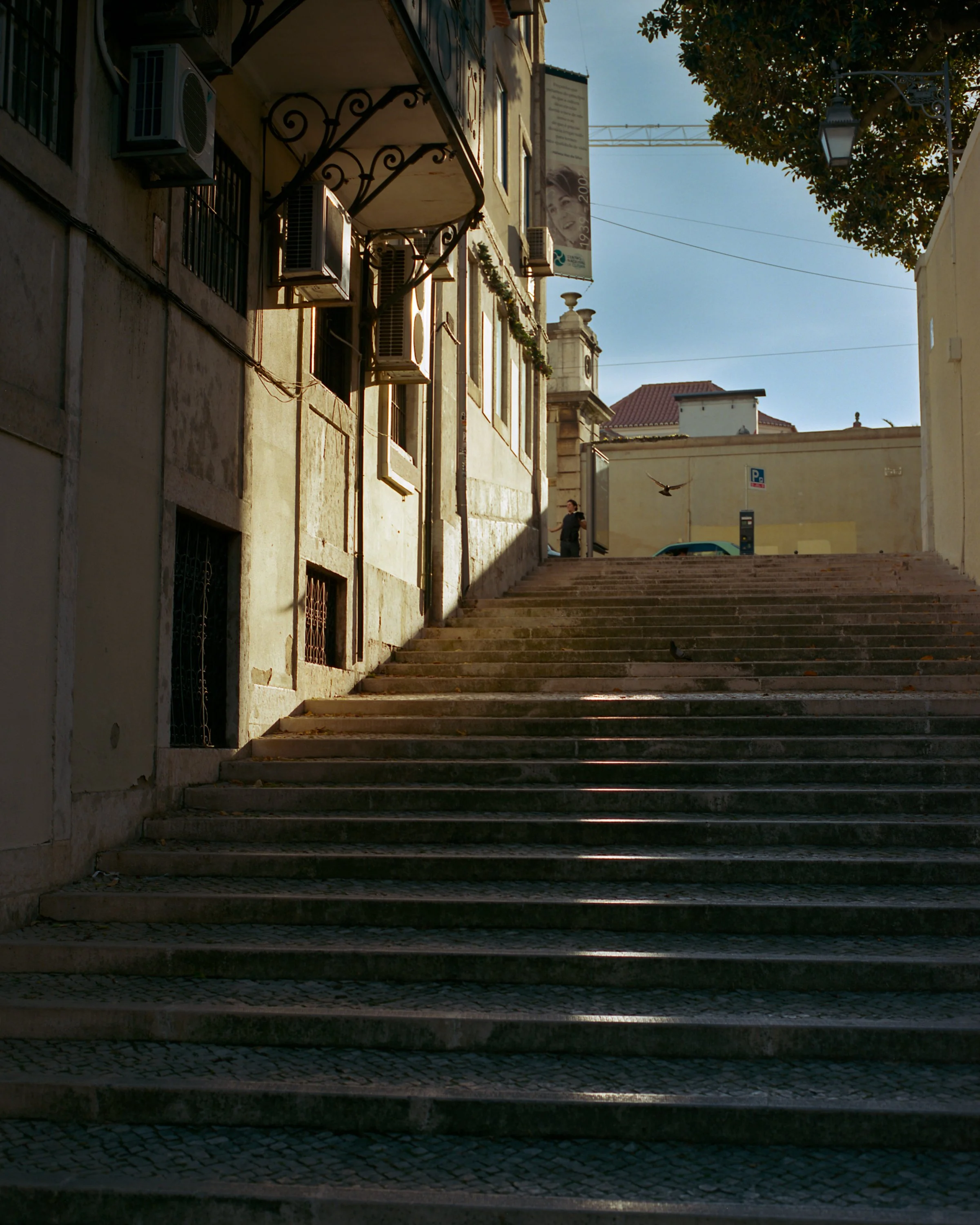 160610_Portugal_RAW_120mm_Portra400_24.jpg