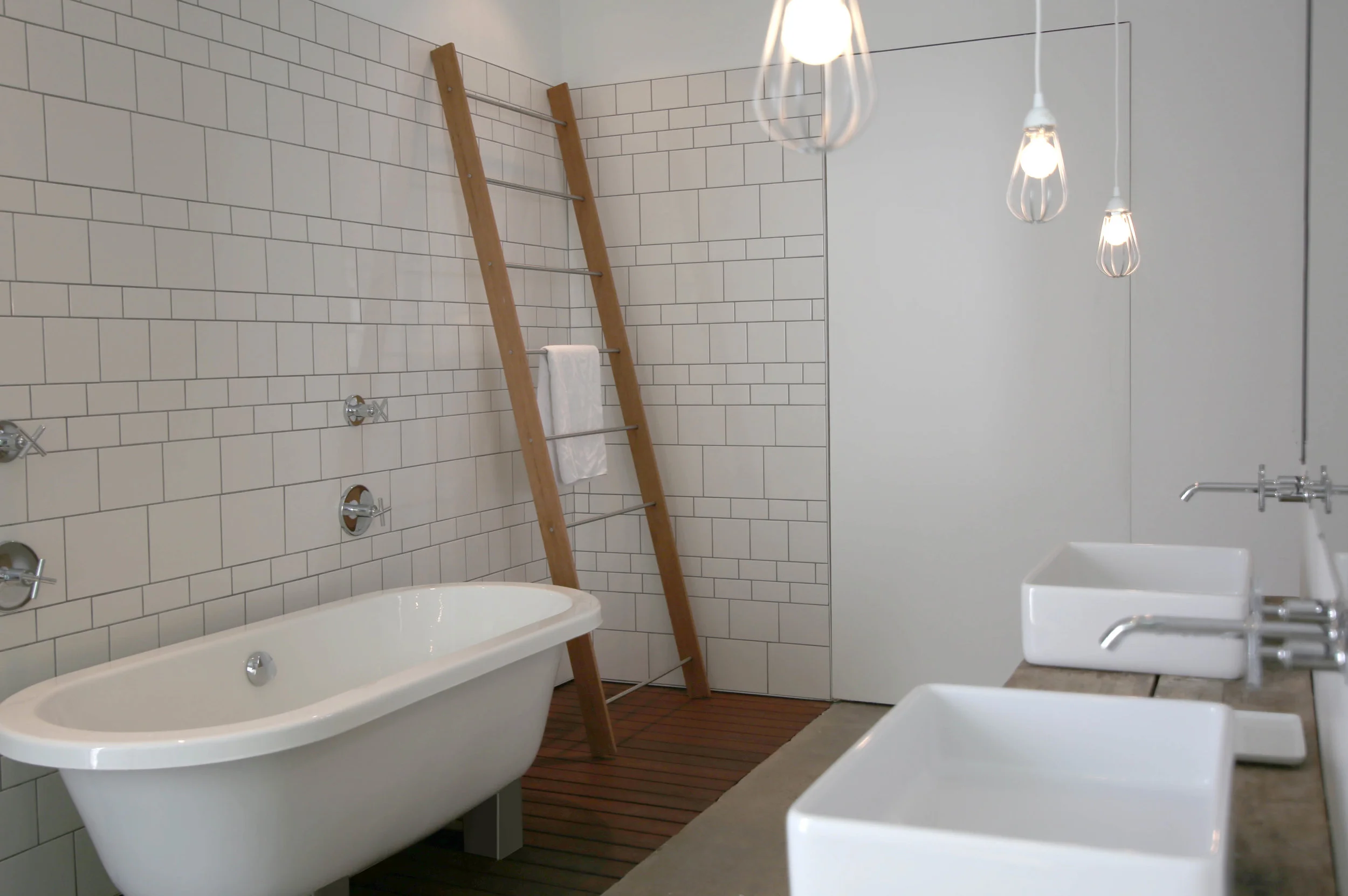 ensuite1.jpg