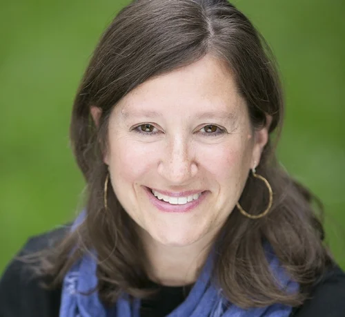 Rabbi Lauren Holtzblatt