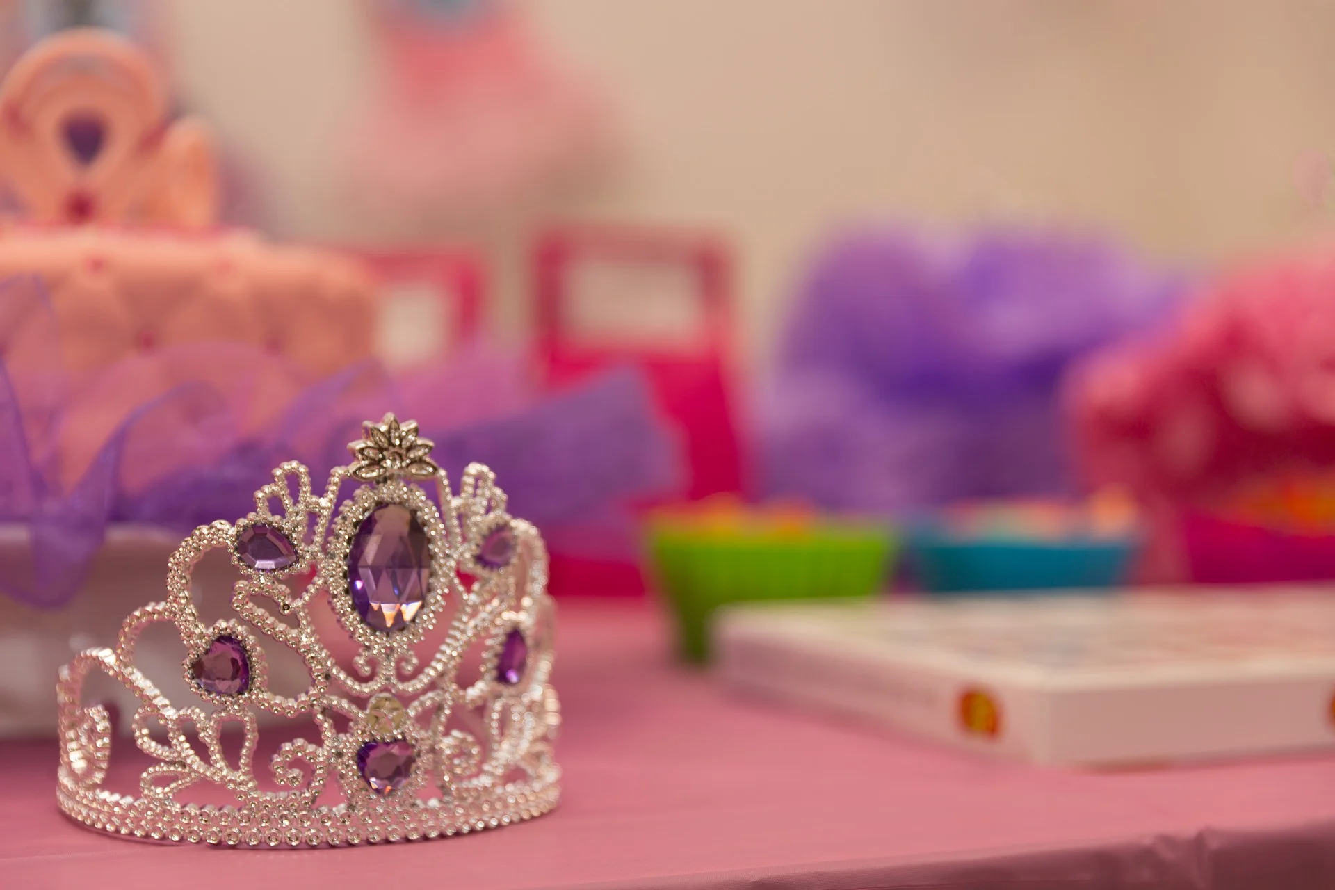 crown-2526570_1920.jpg