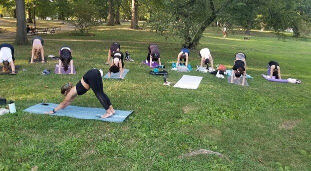 NY YWIN had a &ldquo;chill&rdquo; evening of yoga 🧘&zwj;♀️and ice cream🍦in Central Park 🌳

Stay tuned for more NY events coming soon! 

#chillin #icecream #yogawithfriends
