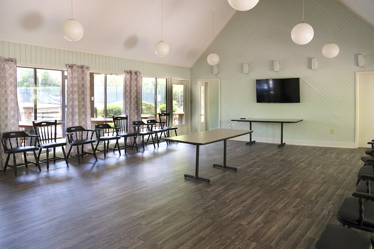 Large party room with wide-screen “smart” TV, public Wi-Fi