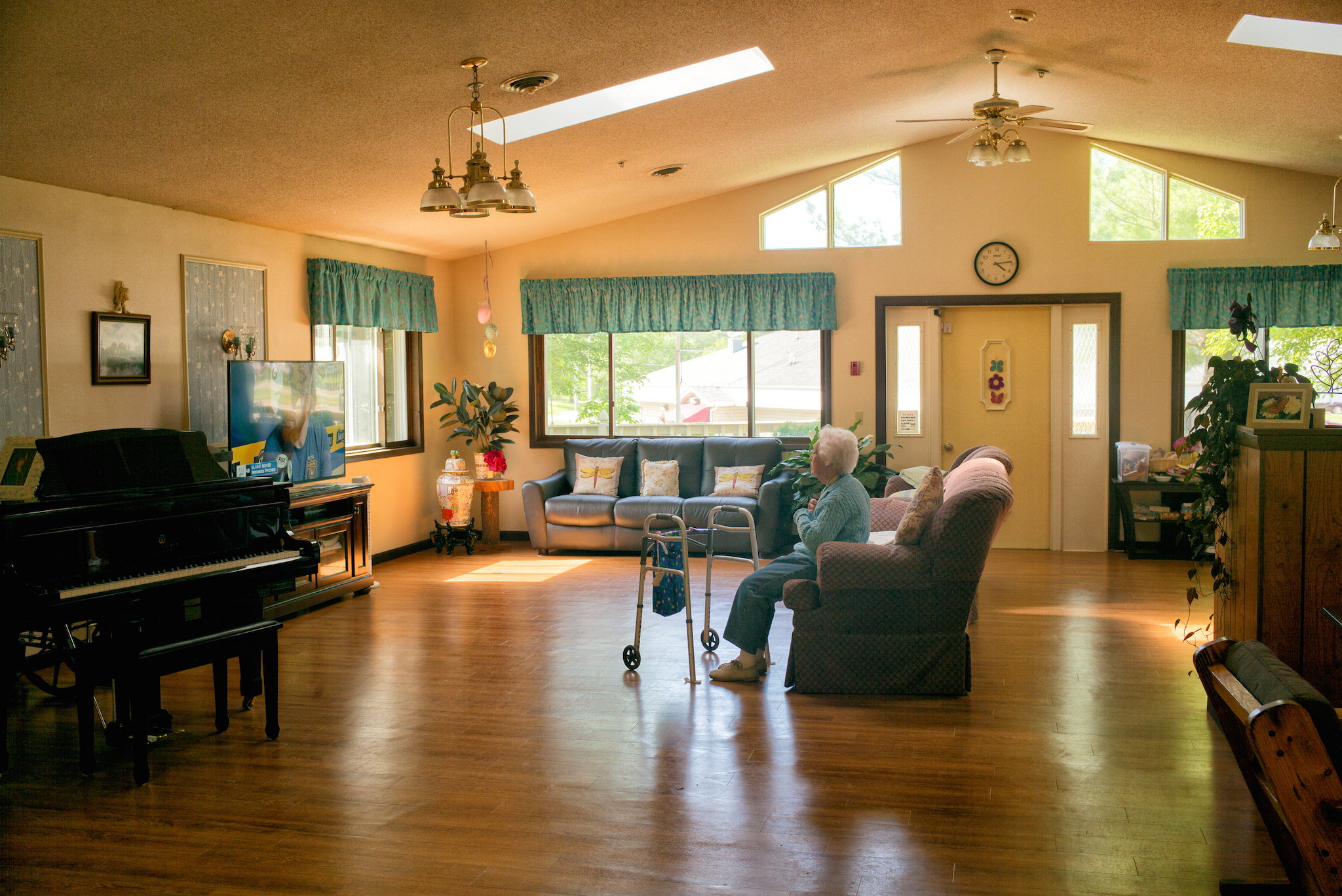 Lounge3.jpg
