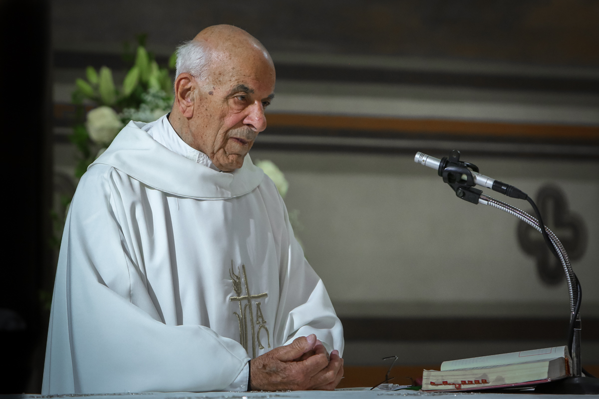 Xavier-90-0569.jpg