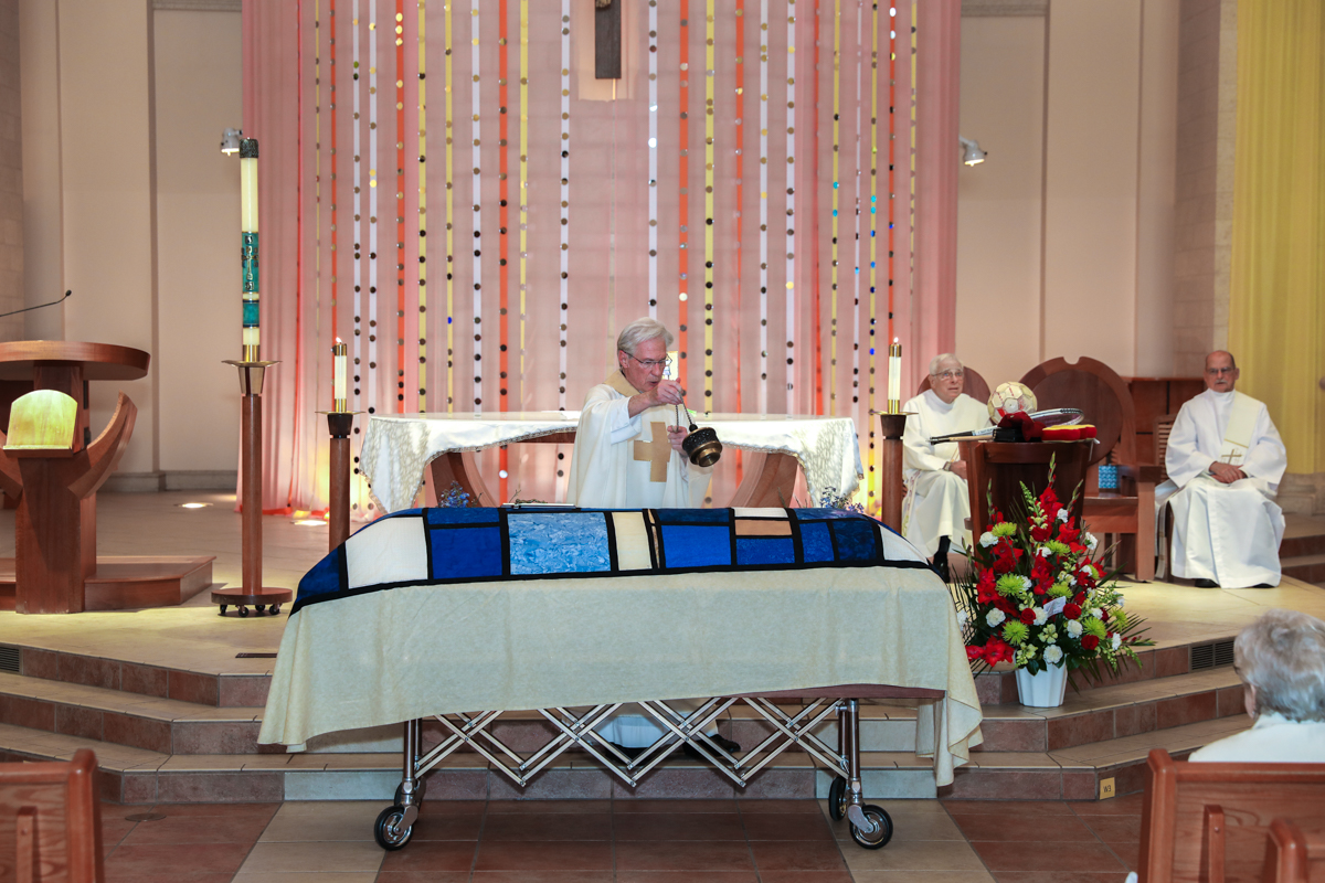 EliFuneral-6444.jpg