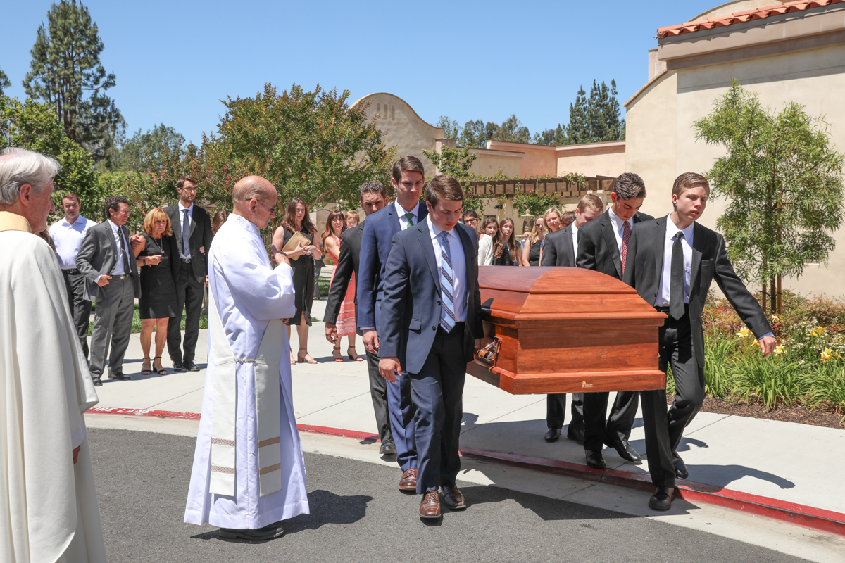EliFuneral-6474.jpg