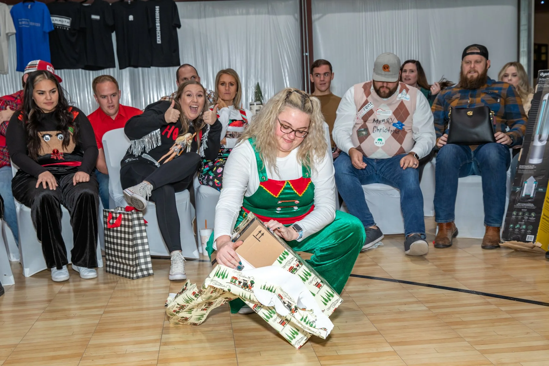 On Q!  2021 Christmas Party