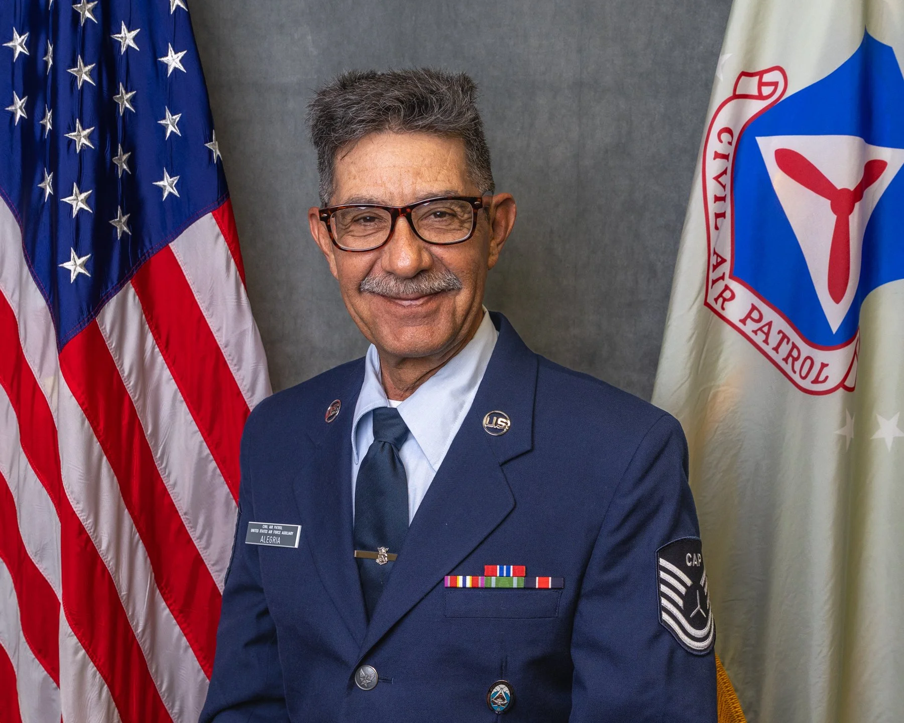 6x4 Falcon Portraits 020326-2821.jpg