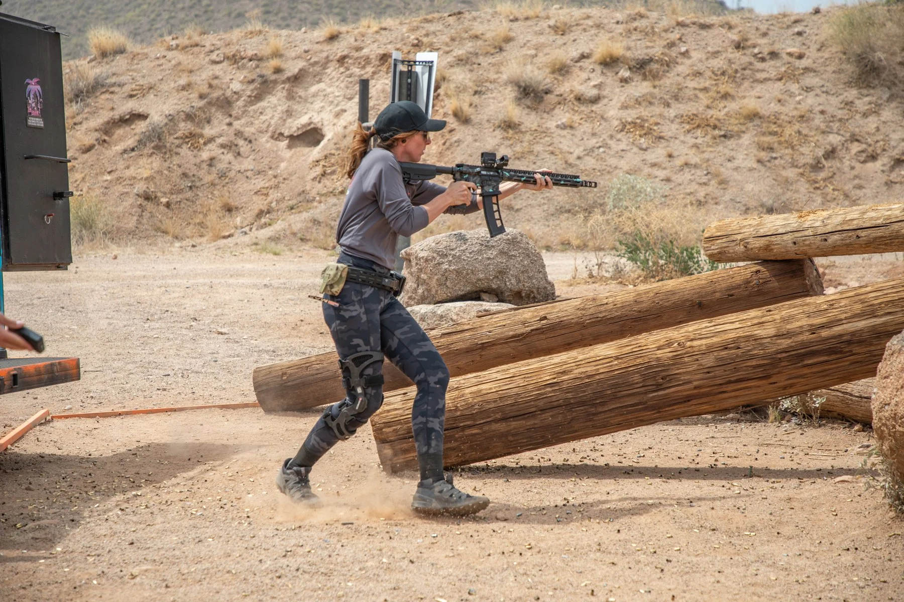 6x4-SAT-SSteel-5472.jpg