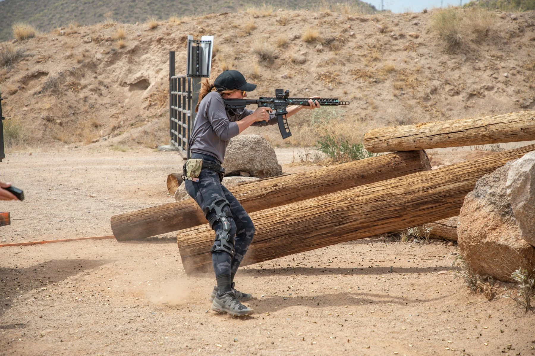 6x4-SAT-SSteel-5473.jpg